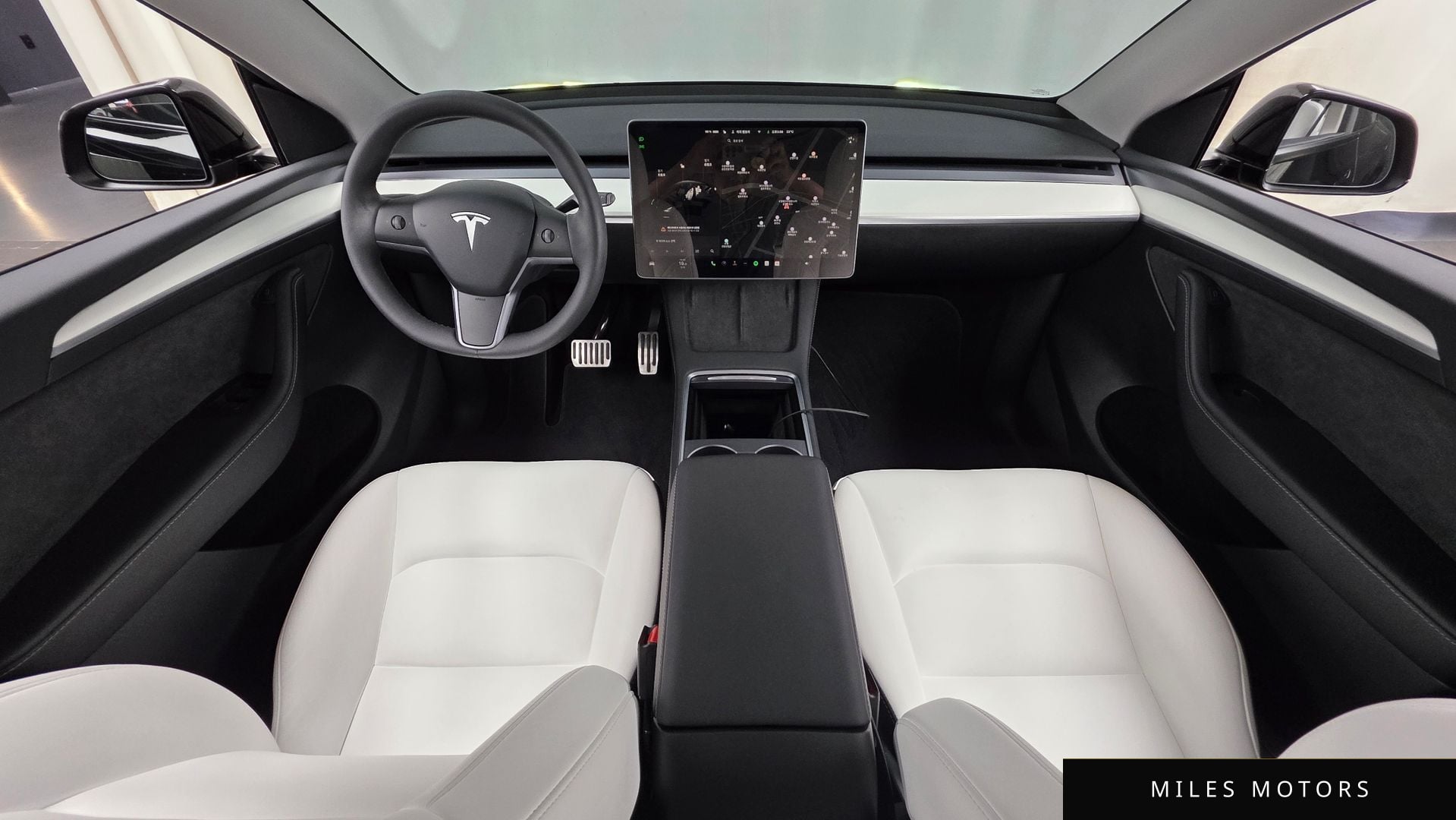 Tesla Model Y 2024 — миниатюра 7