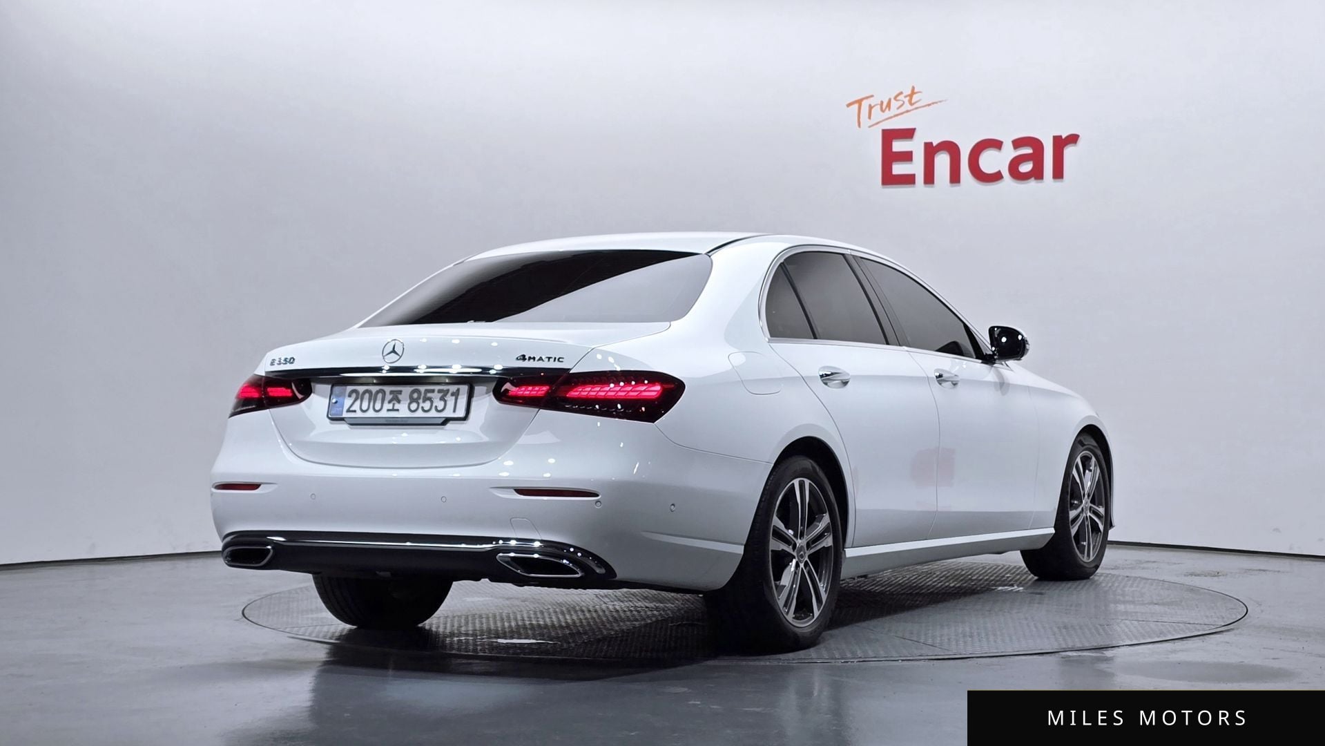 Mercedes-Benz E-Class W213 2023 — миниатюра 2