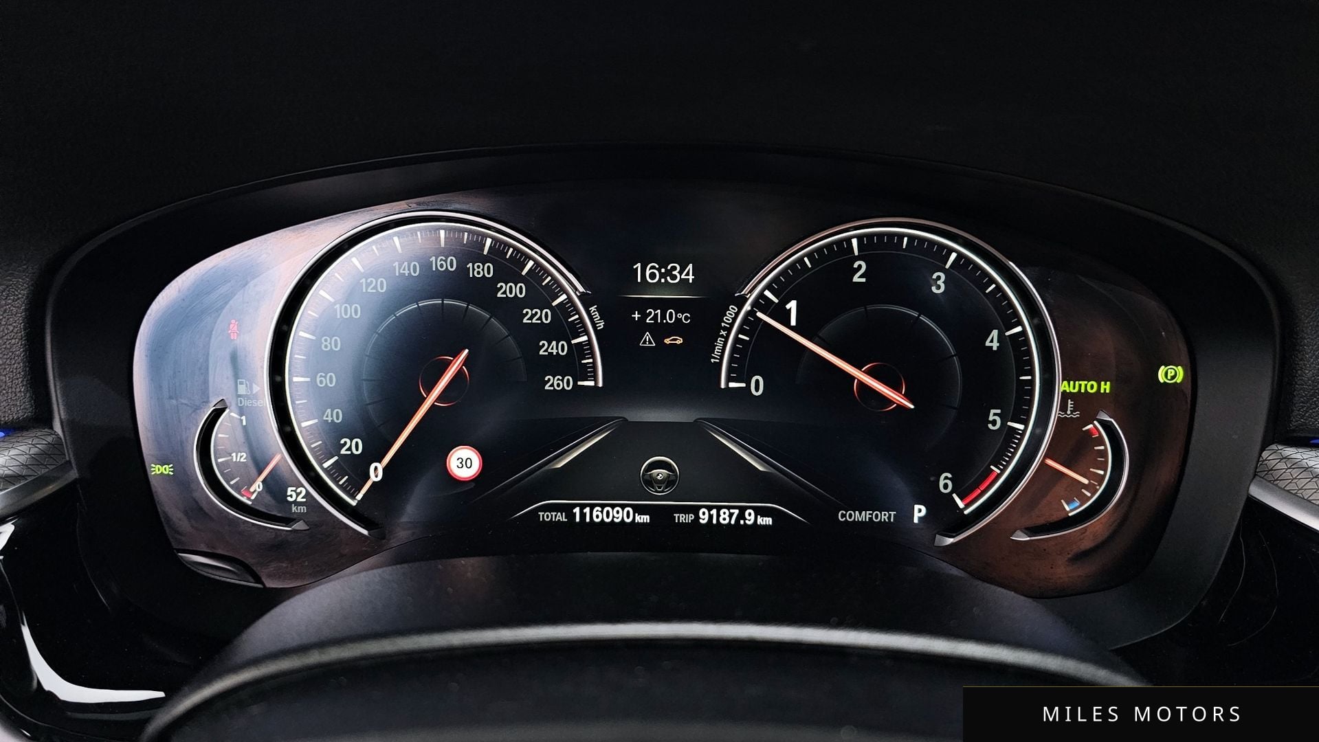 BMW 5 Series (G30) 2017 — миниатюра 11