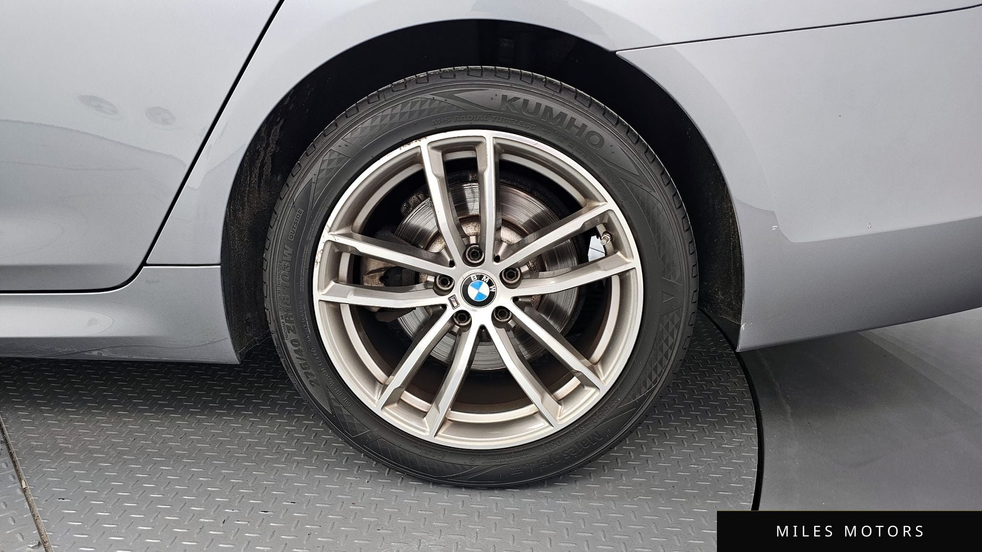 BMW 5 Series (G30) 2017 — миниатюра 7