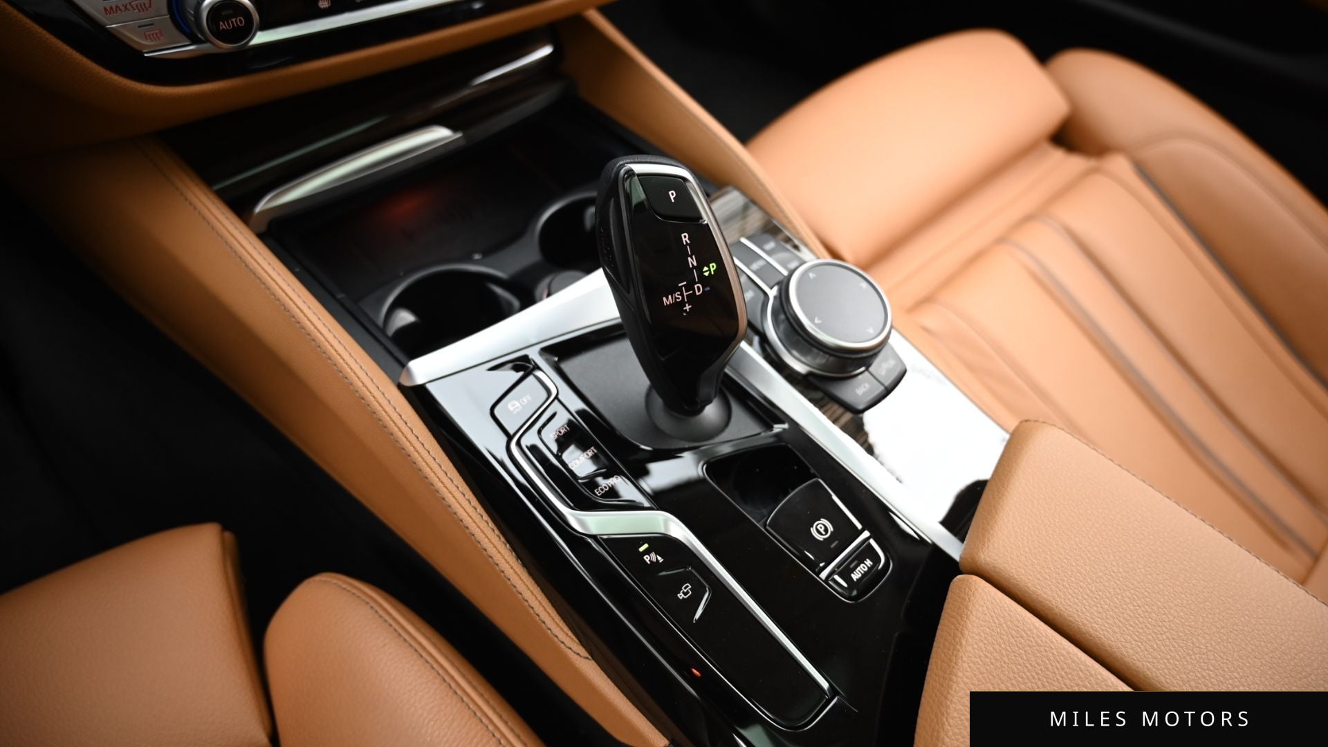 BMW 5 Series (G30) 2023 — миниатюра 9