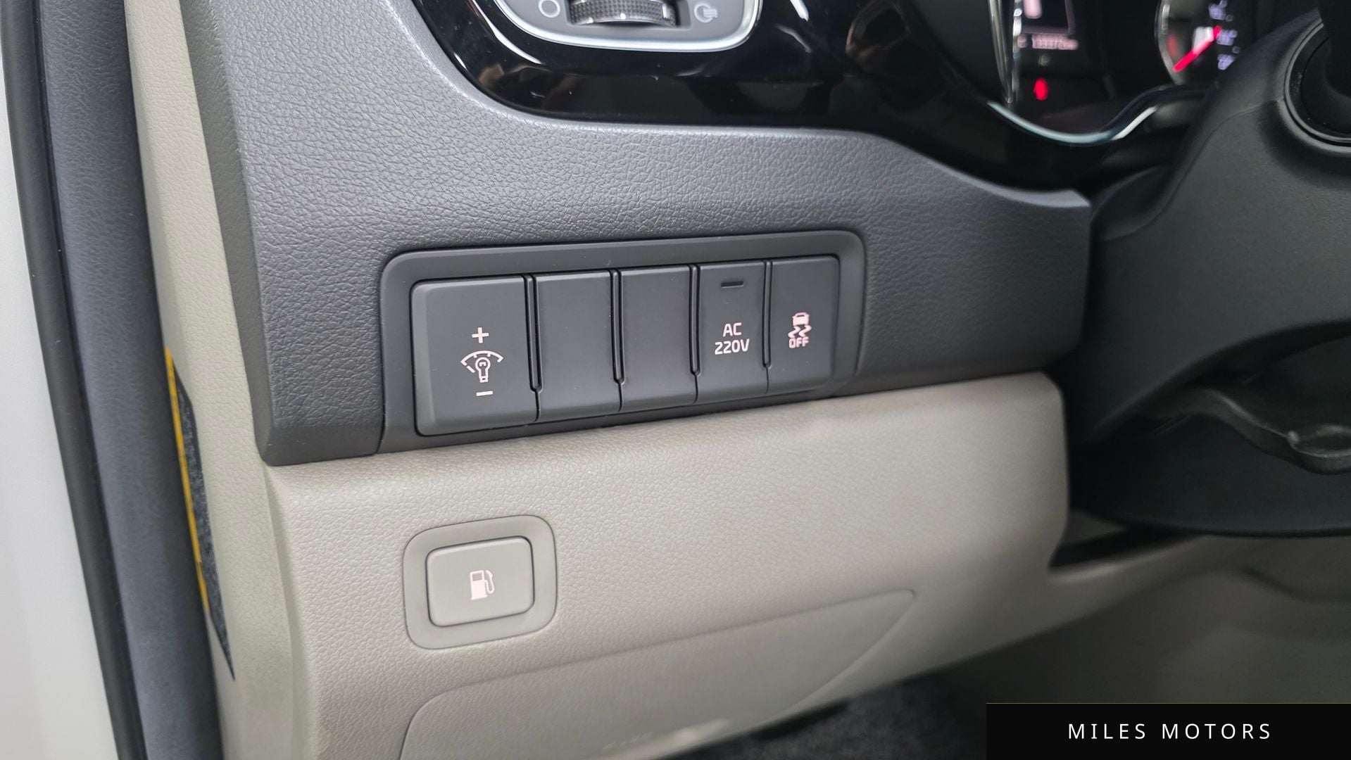 Kia Canival 2016 — миниатюра 19