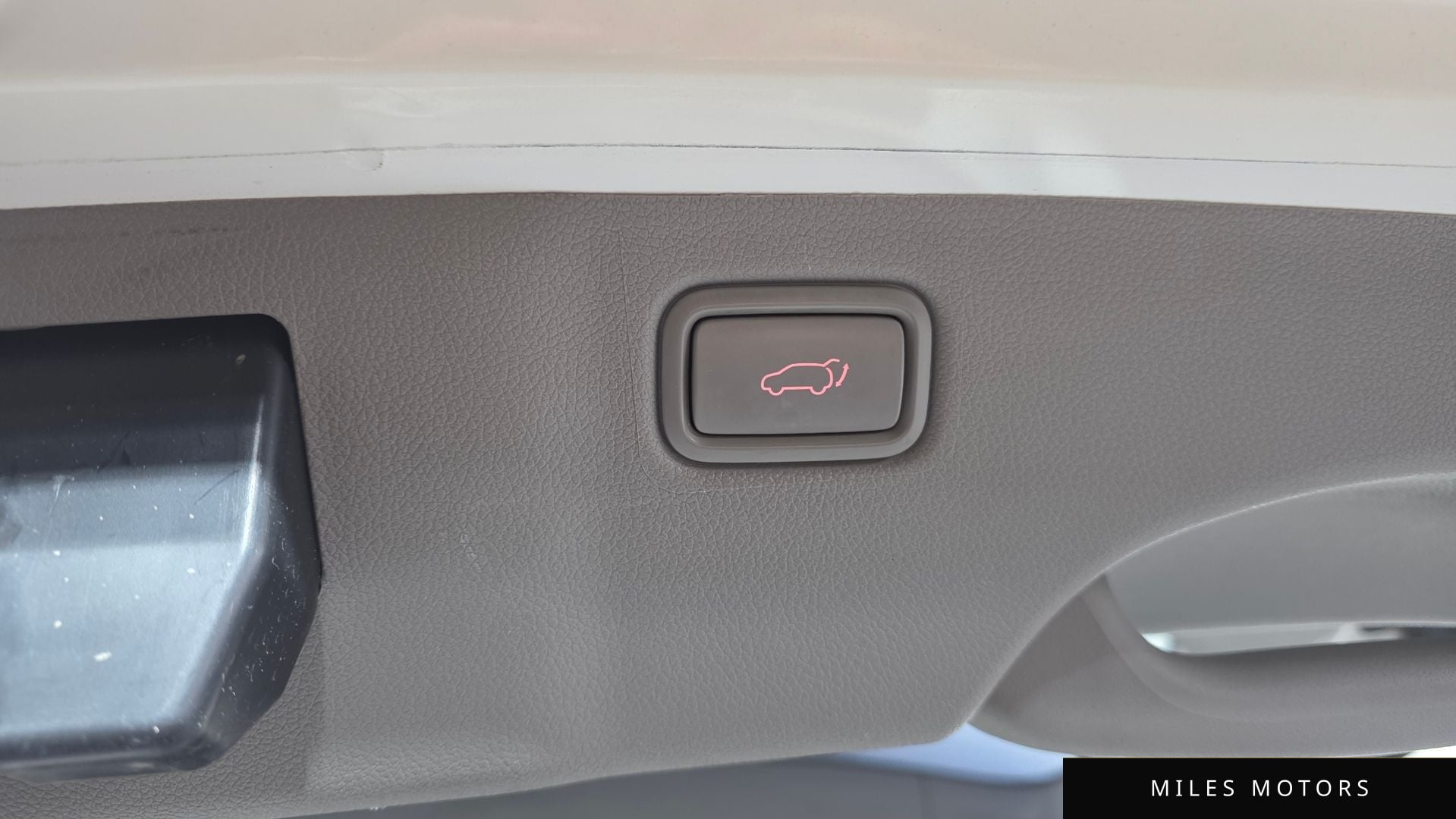 Kia Canival 2016 — миниатюра 31