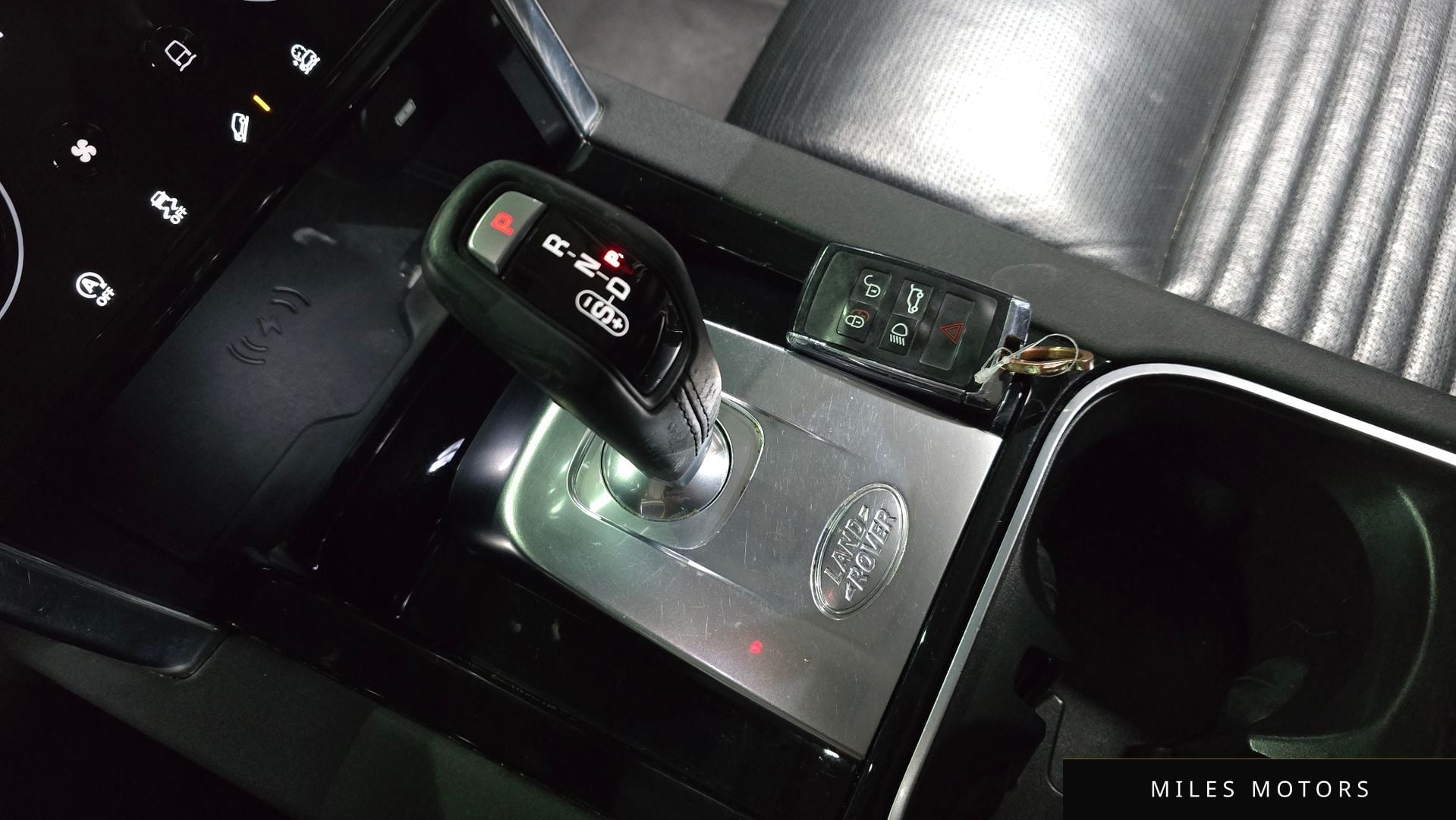 Land Rover Discovery Sport 2020 — миниатюра 12