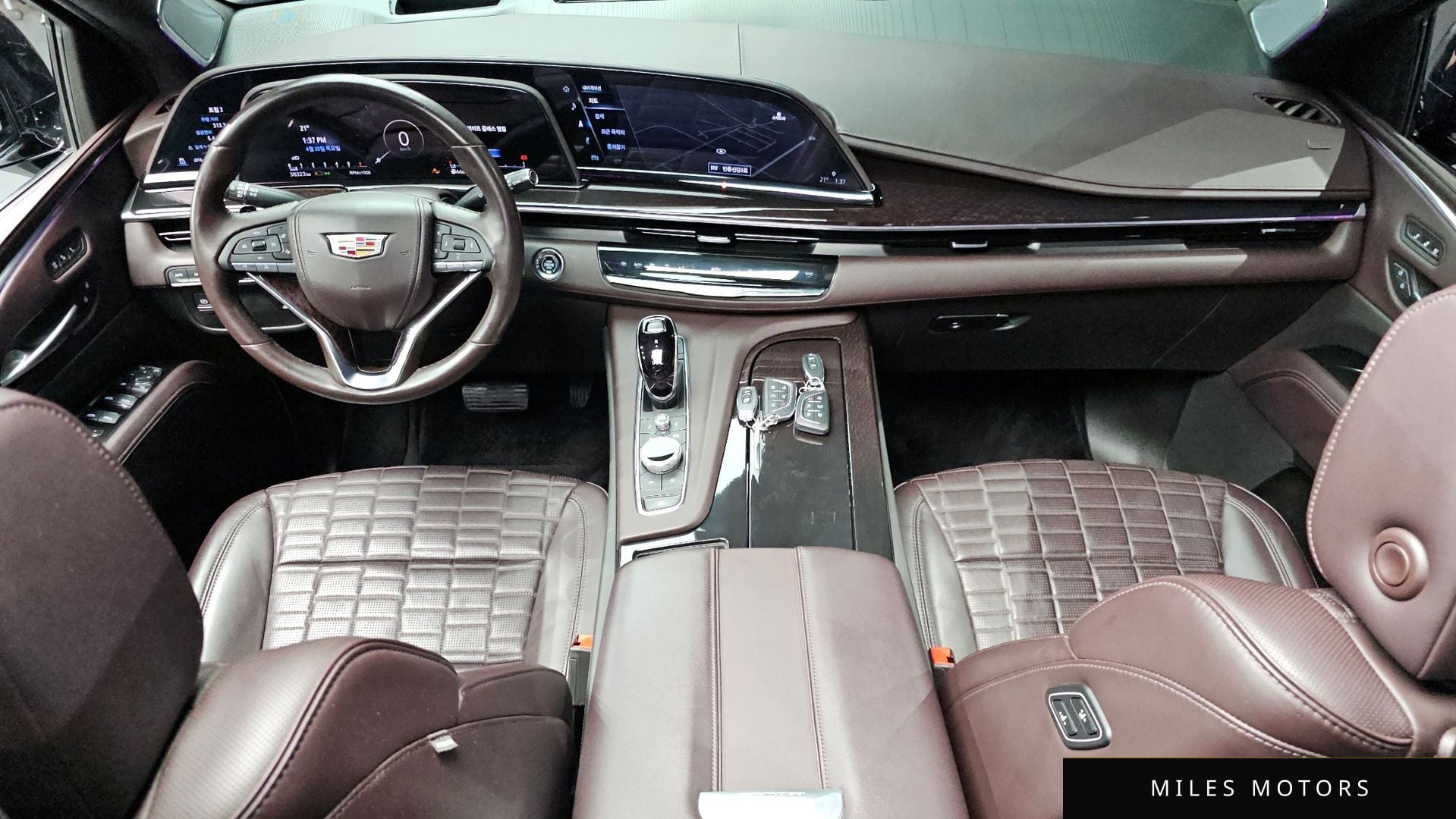 Cadillac 에스컬레이드 2023 — миниатюра 10