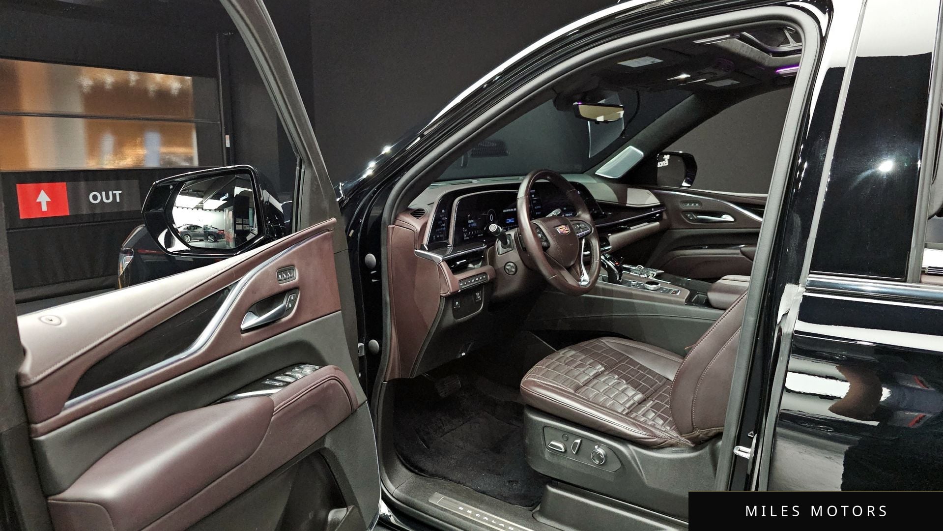Cadillac 에스컬레이드 2023 — миниатюра 13