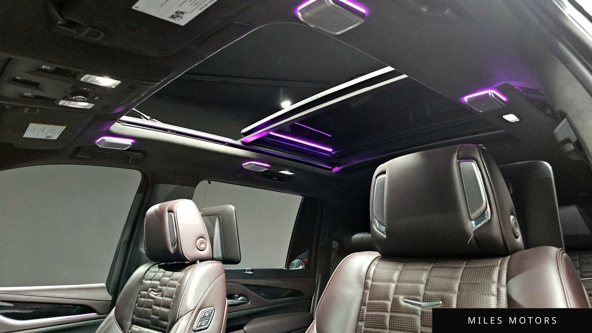 Cadillac 에스컬레이드 2023 — миниатюра 24