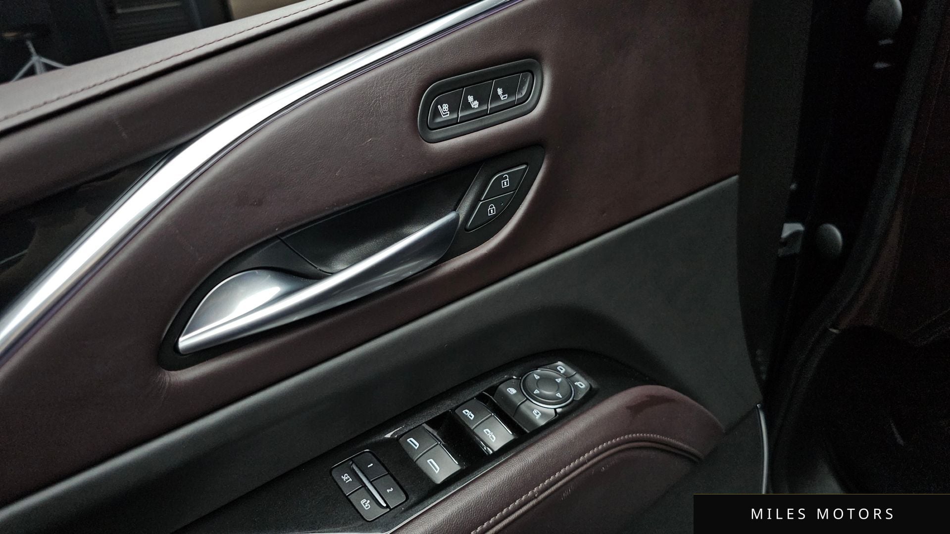 Cadillac 에스컬레이드 2023 — миниатюра 34