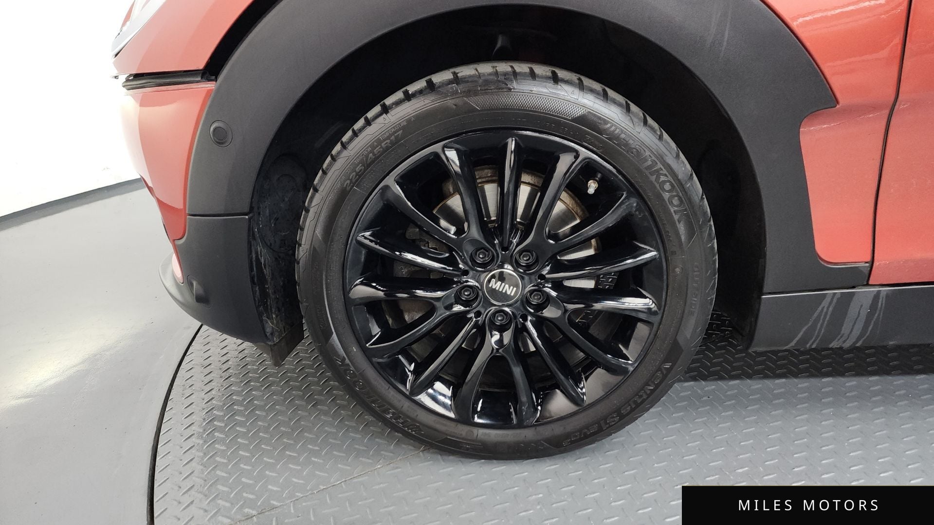 MINI 쿠퍼 클럽맨 2020 — миниатюра 4