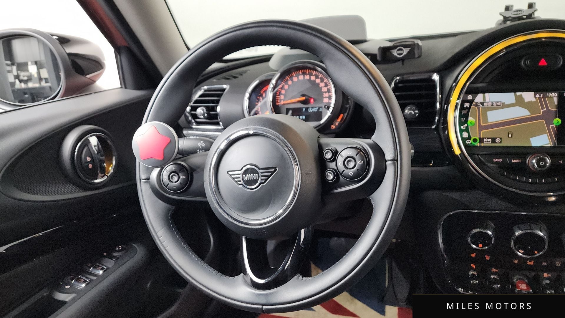 MINI 쿠퍼 클럽맨 2020 — миниатюра 19