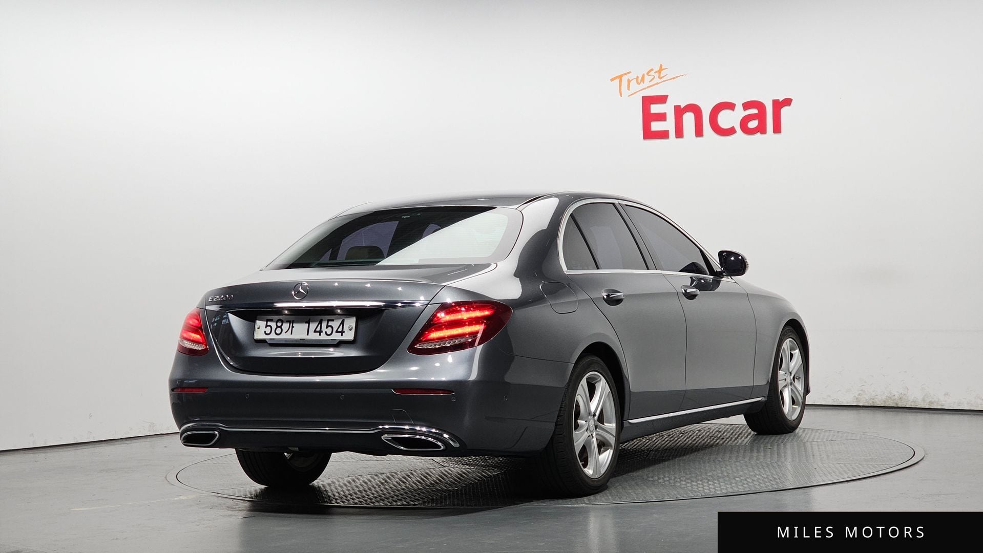 Mercedes-Benz E-Class W213 2017 — миниатюра 2