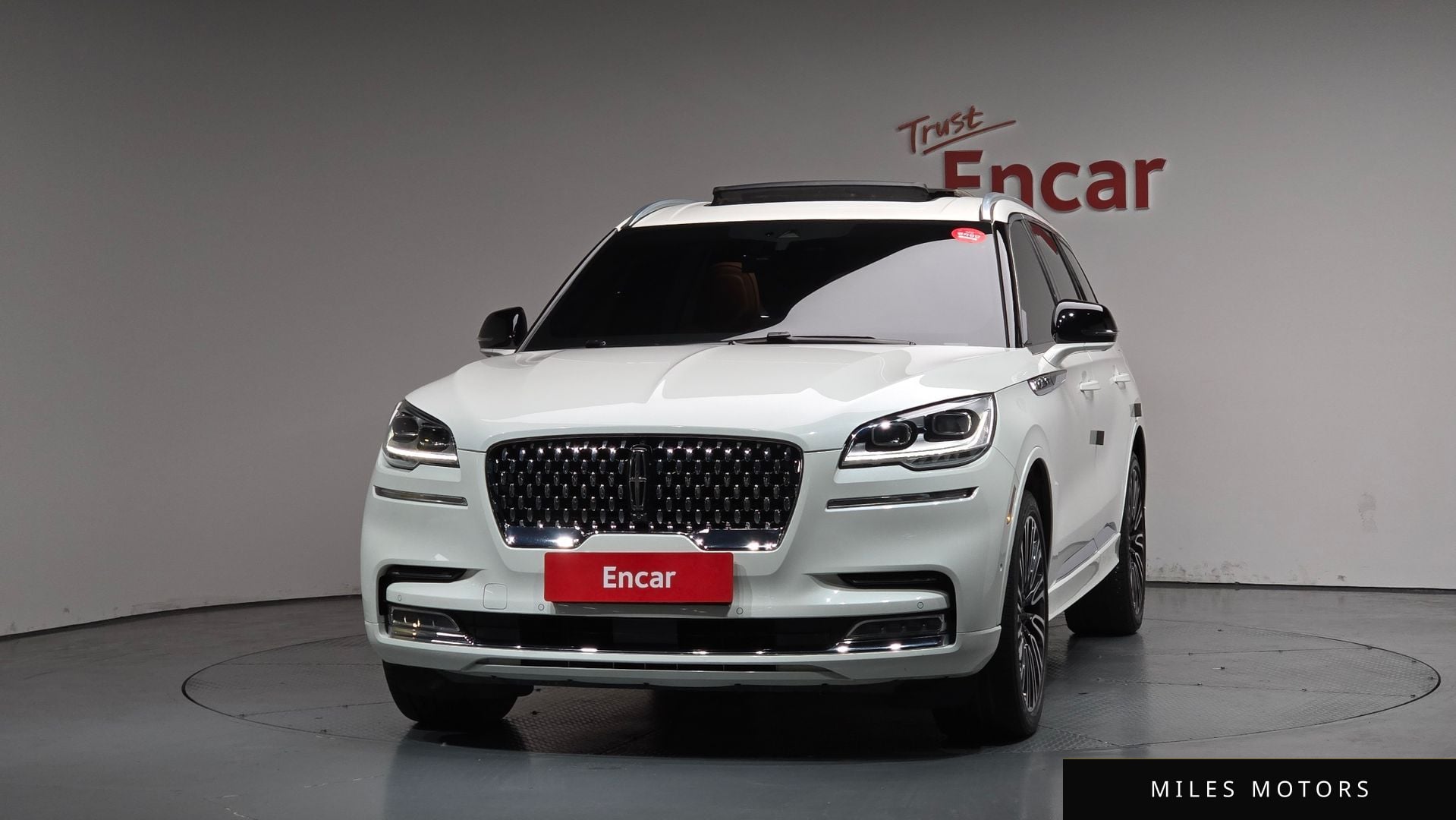 Lincoln Aviator 2023 — миниатюра 3
