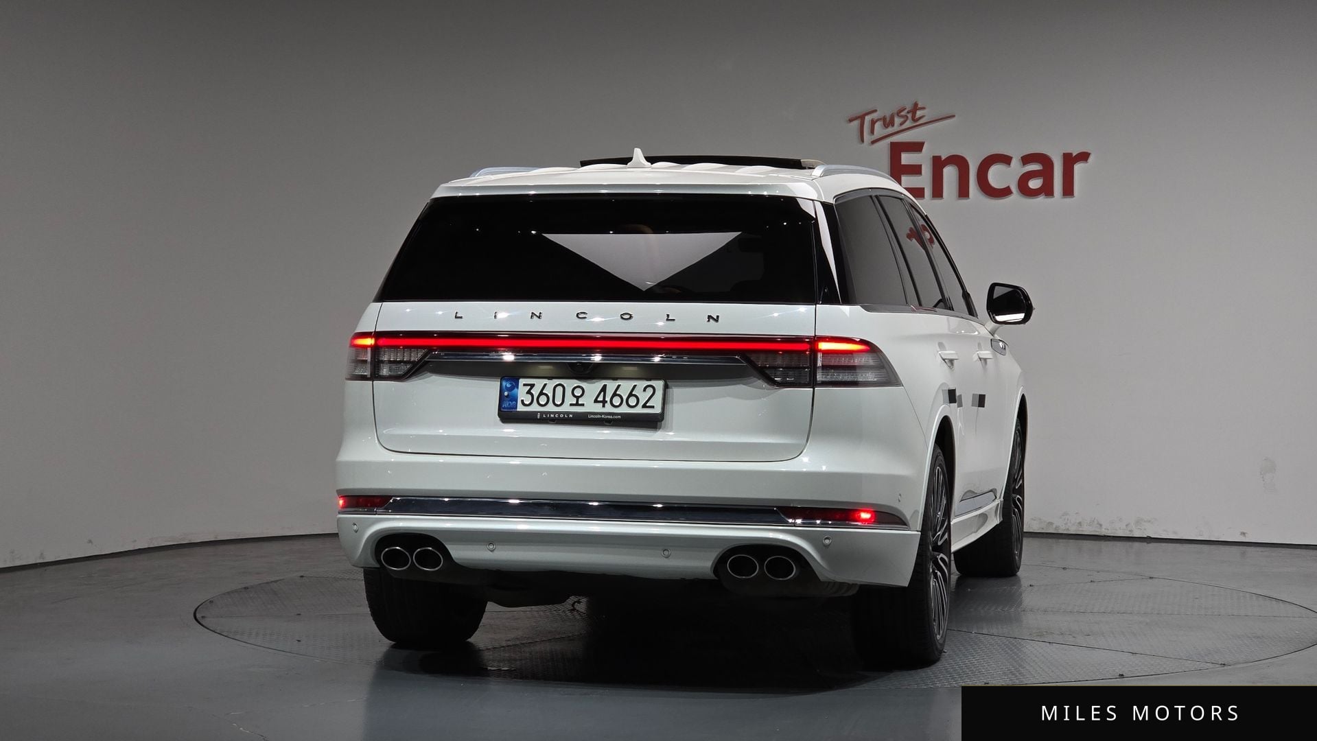Lincoln Aviator 2023 — миниатюра 4