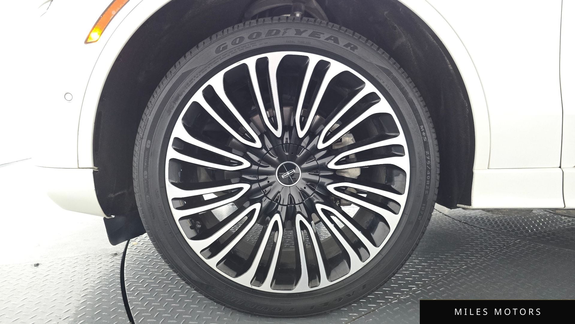 Lincoln Aviator 2023 — миниатюра 5