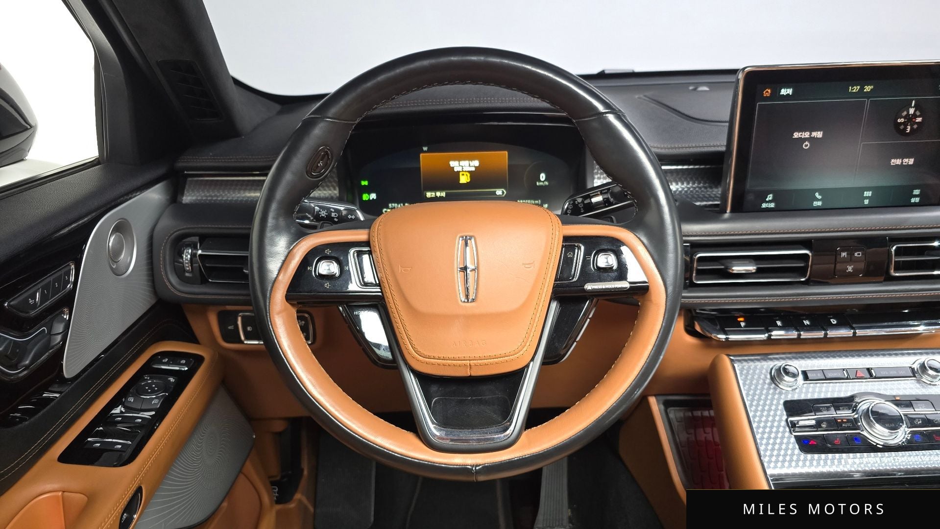 Lincoln Aviator 2023 — миниатюра 19