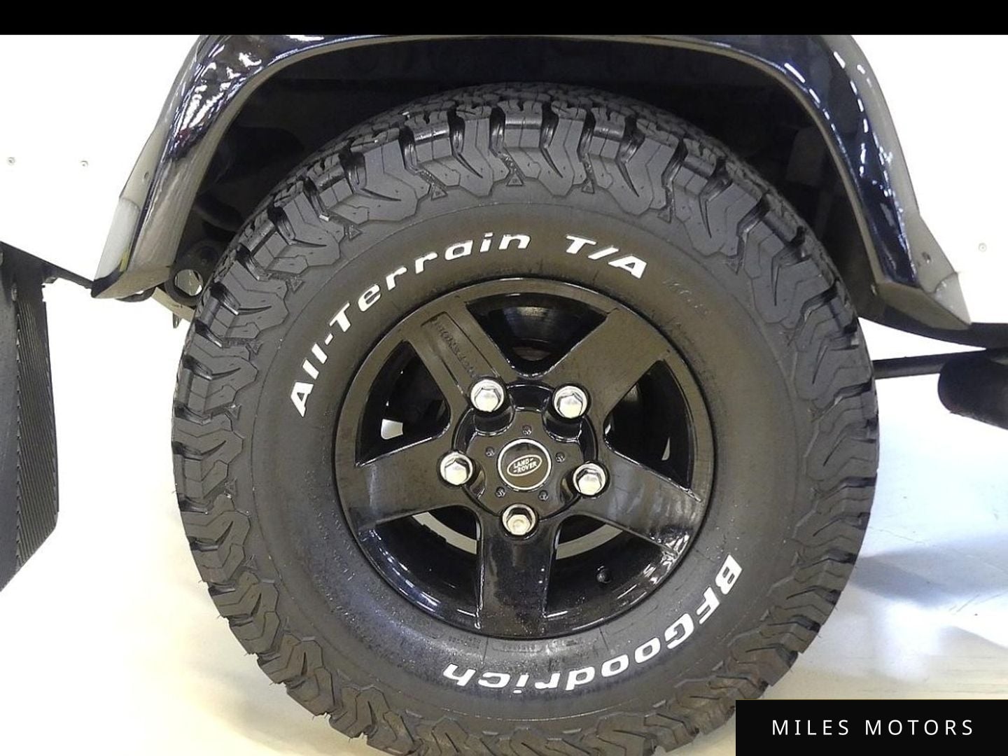 Land Rover Defender 2010 — миниатюра 5