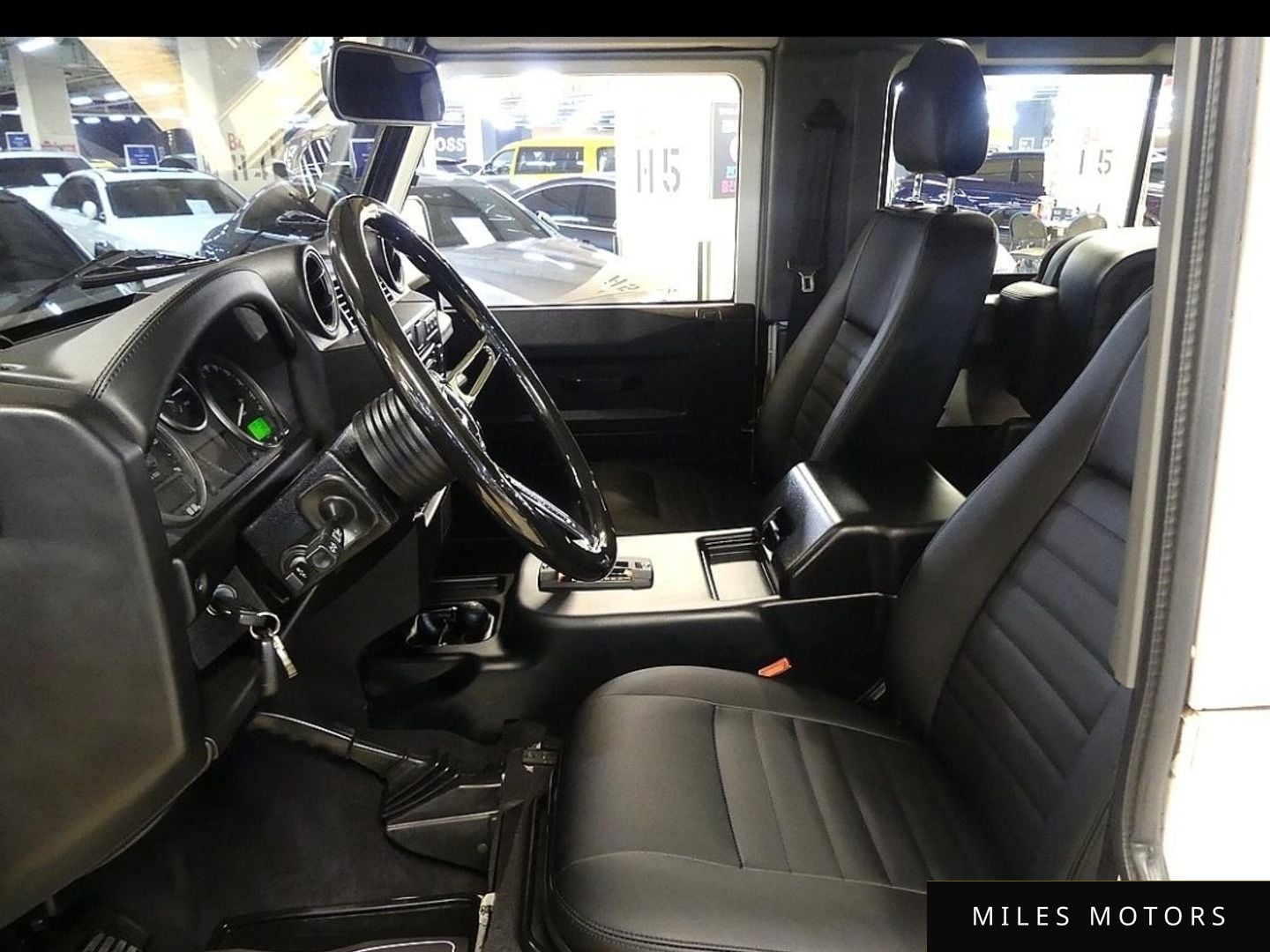 Land Rover Defender 2010 — миниатюра 7