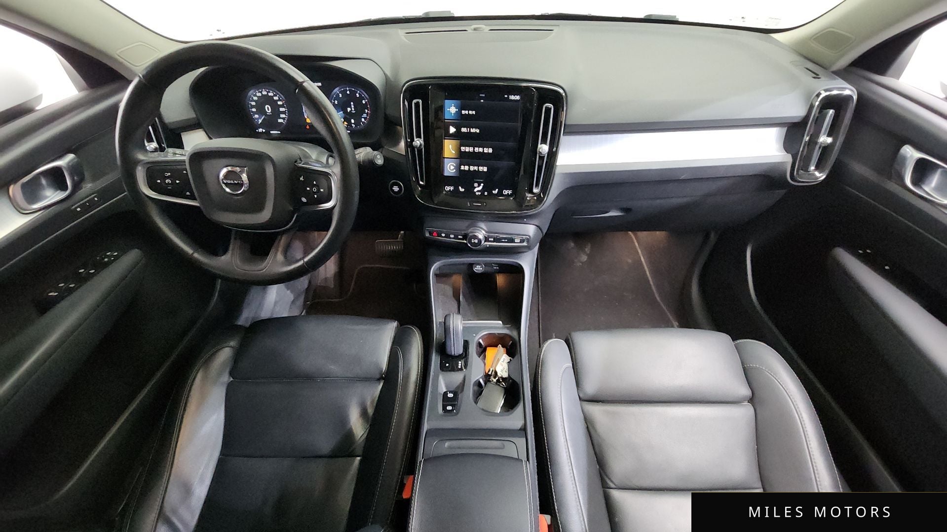 Volvo XC40 2021 — миниатюра 9