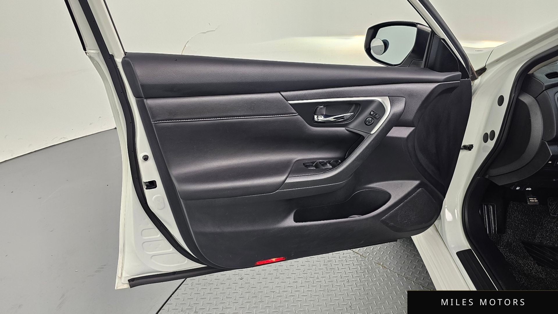 Nissan Altima 2017 — миниатюра 14