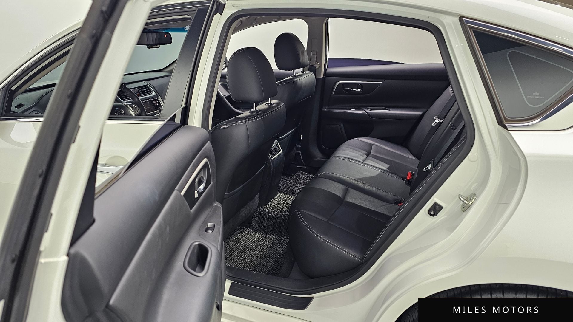 Nissan Altima 2017 — миниатюра 28