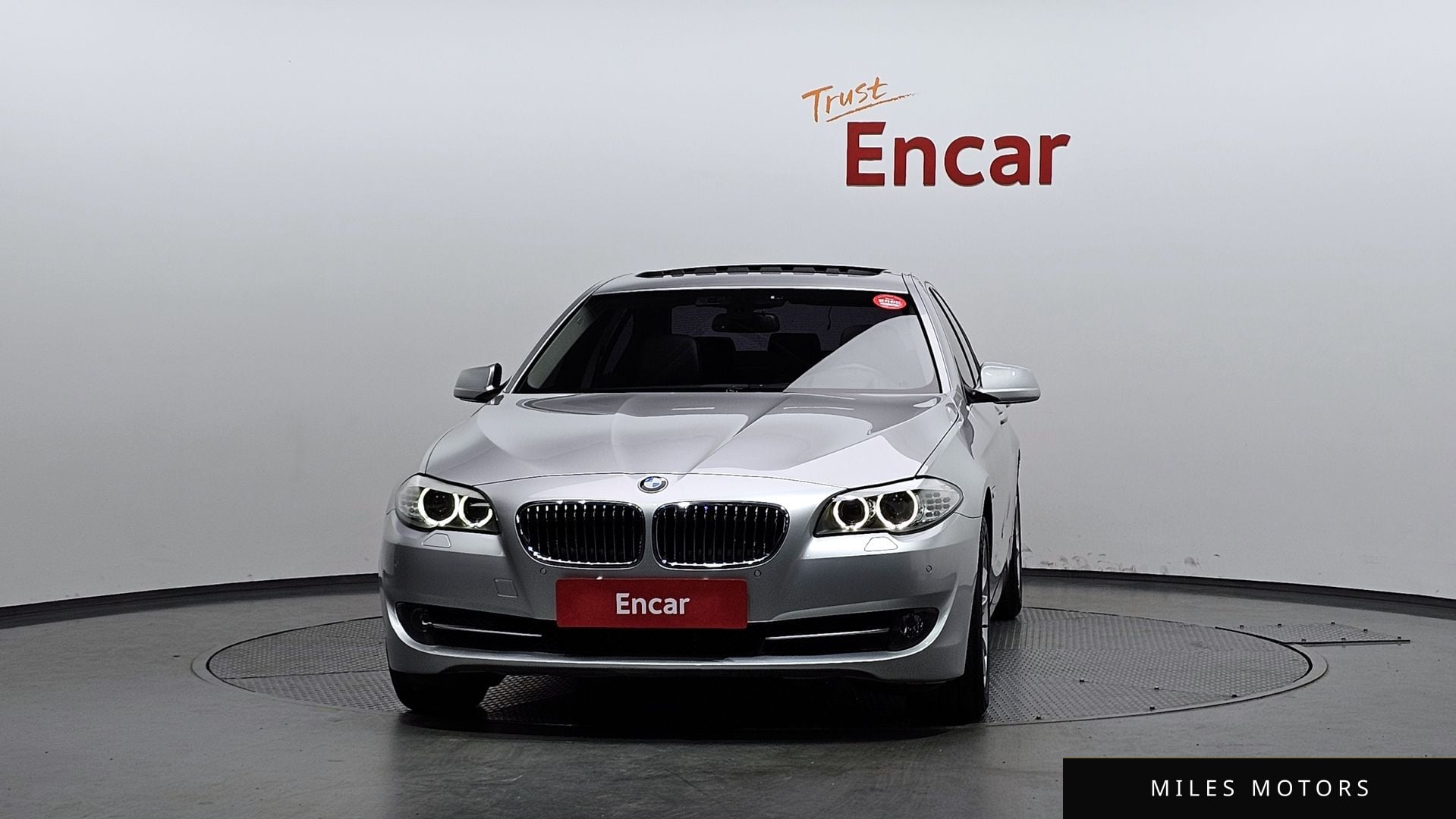 BMW 5 Series (F10) 2012 — миниатюра 3