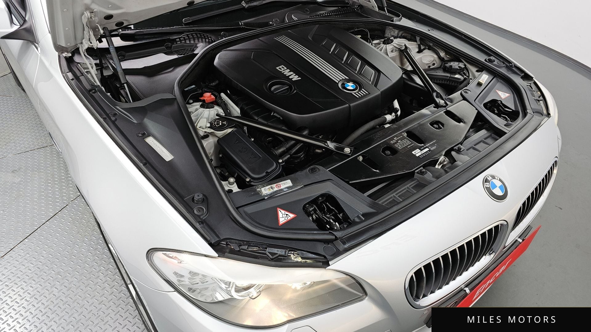 BMW 5 Series (F10) 2012 — миниатюра 6