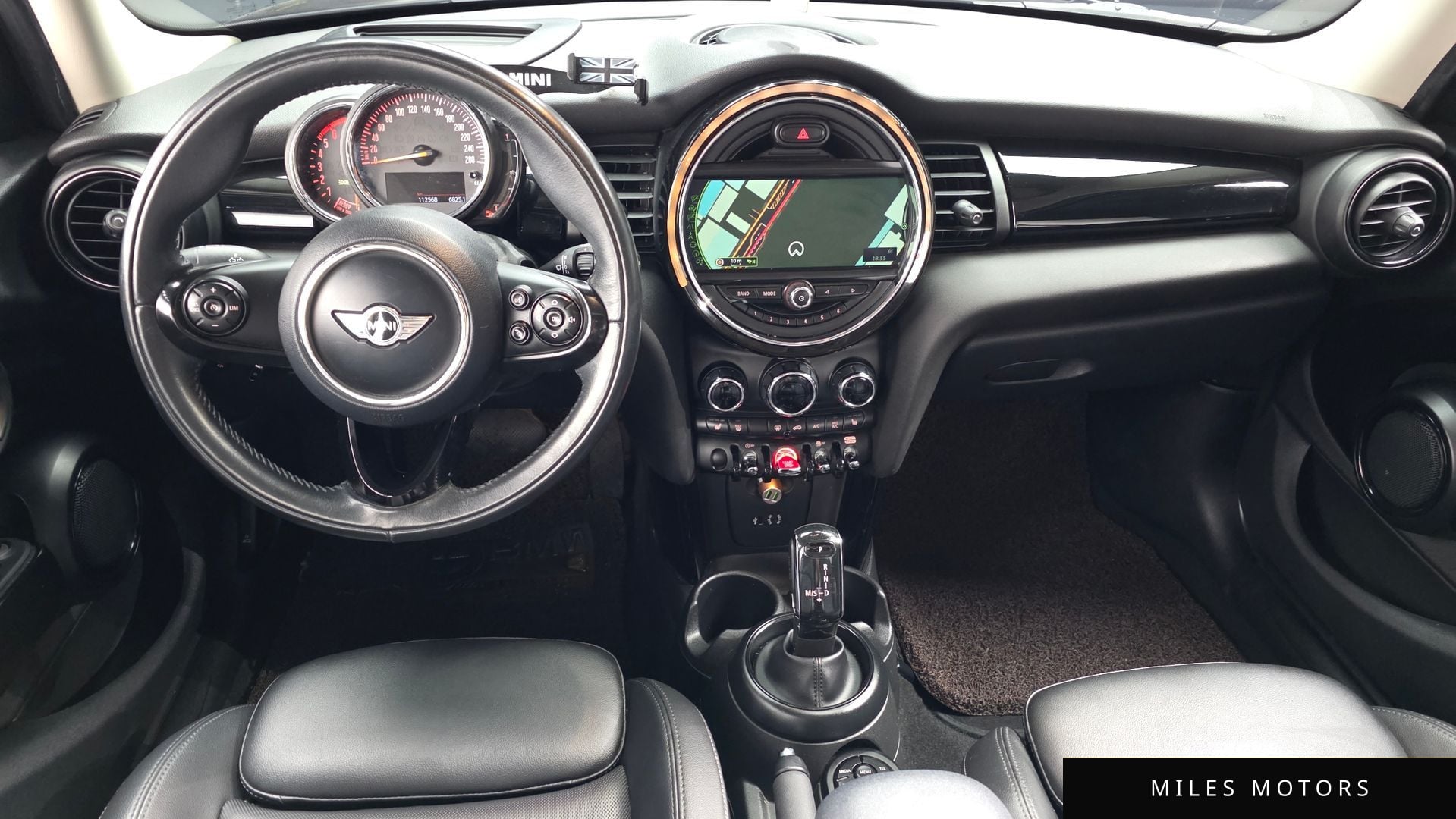 MINI Cooper D 2018 — миниатюра 10