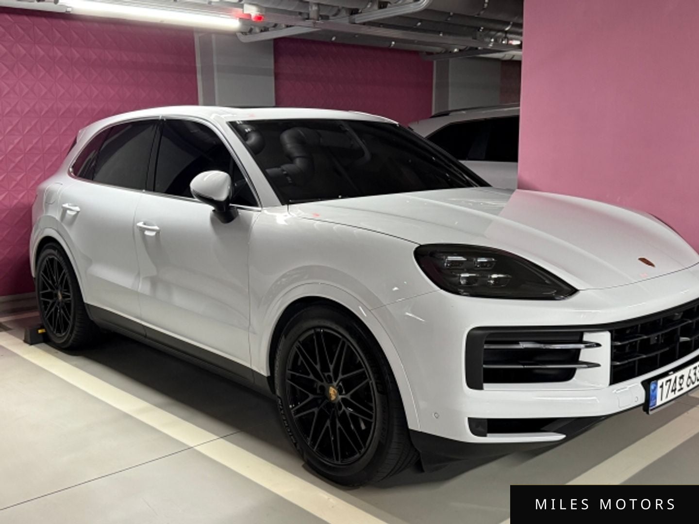 Porsche Cayenne 2024 — миниатюра 2