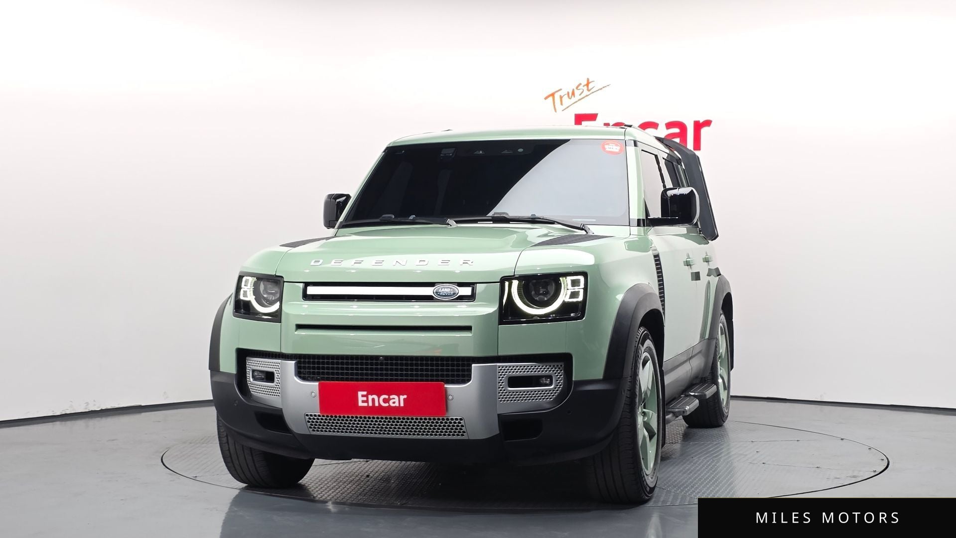 Land Rover Defender 2023 — миниатюра 3