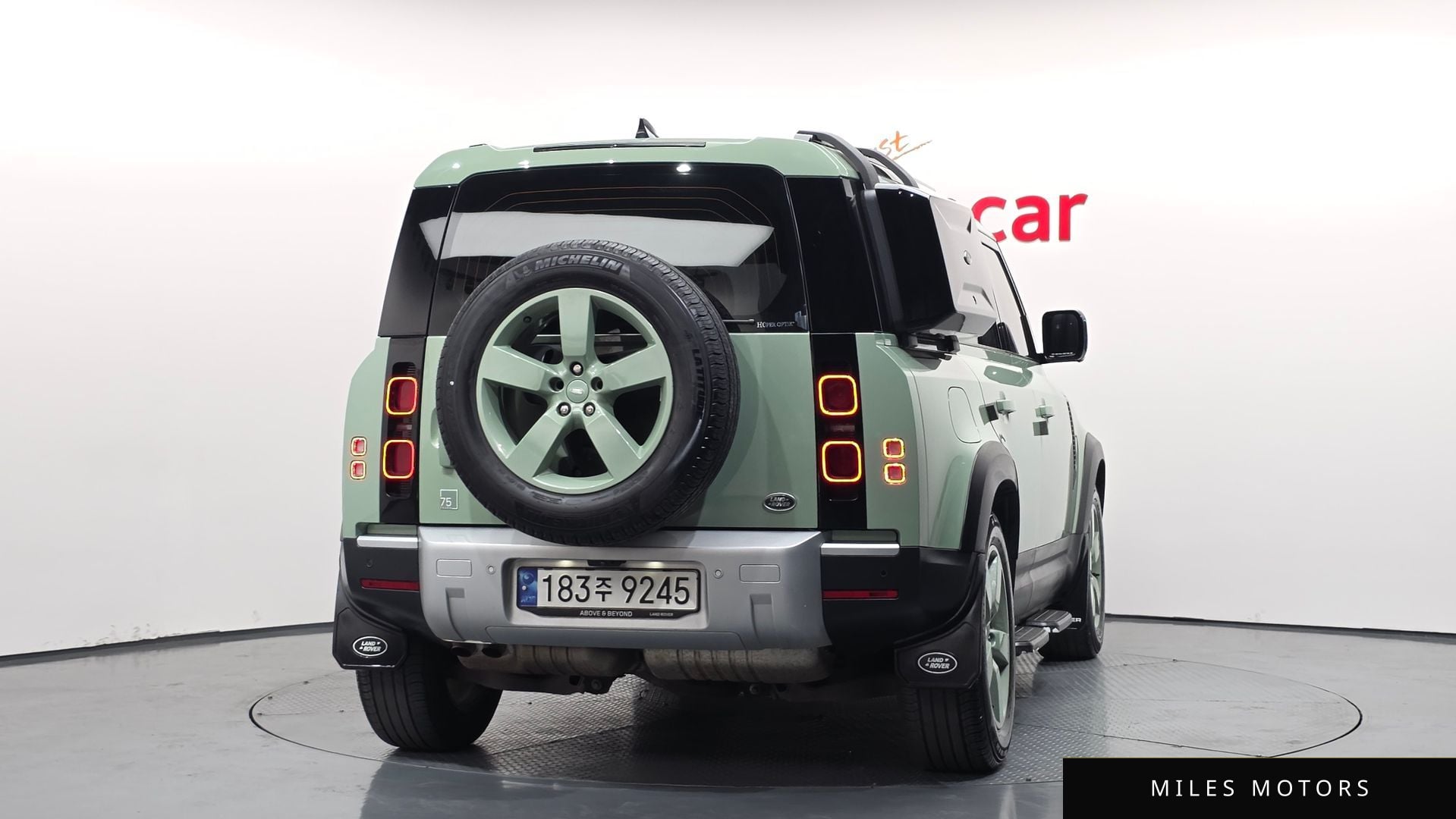 Land Rover Defender 2023 — миниатюра 4