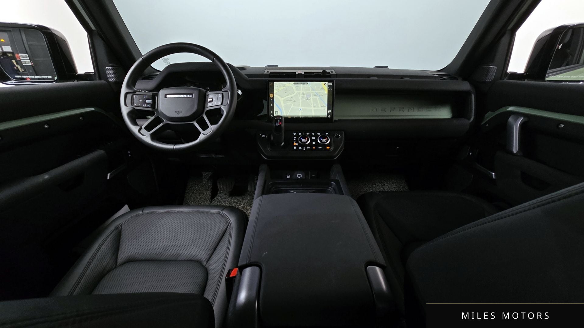 Land Rover Defender 2023 — миниатюра 10
