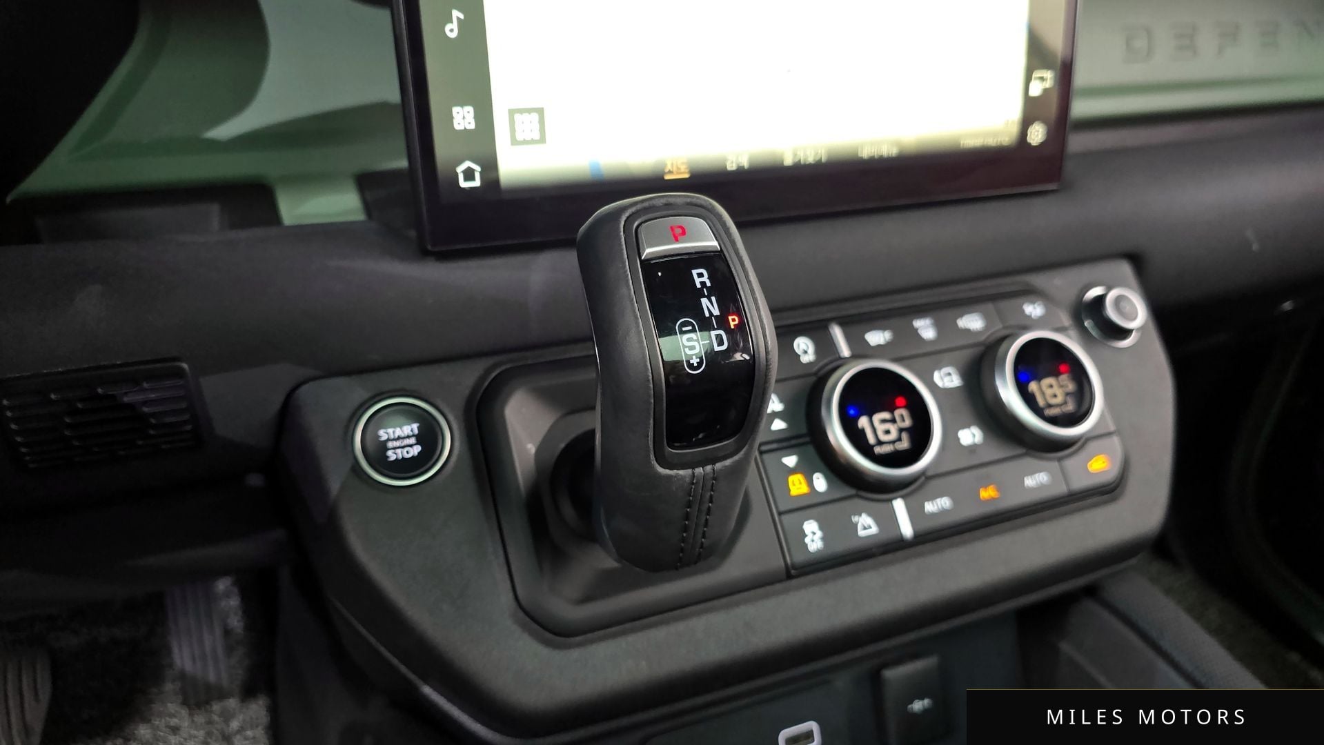 Land Rover Defender 2023 — миниатюра 12