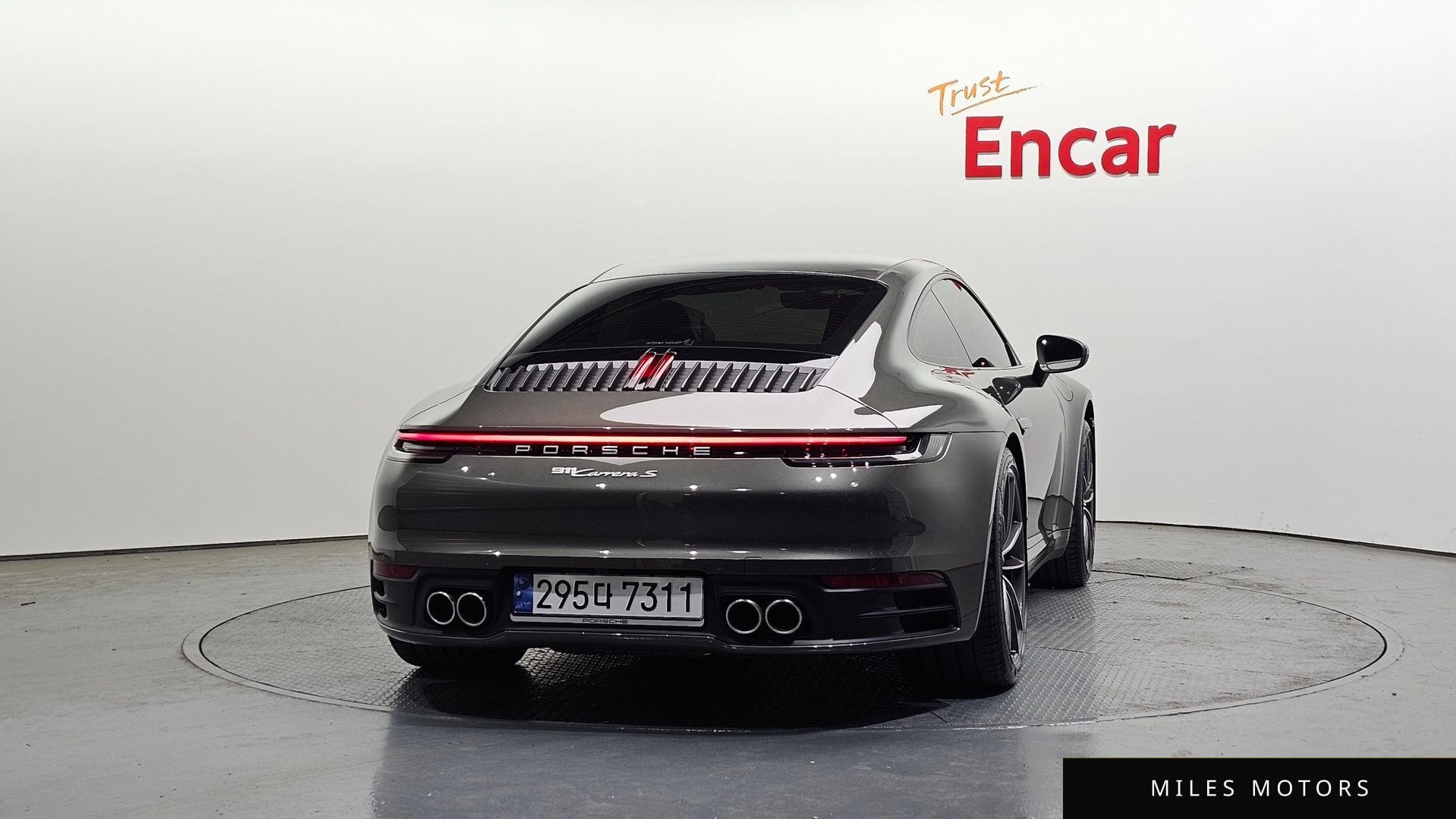 Porsche 911 (992) 2023 — миниатюра 4