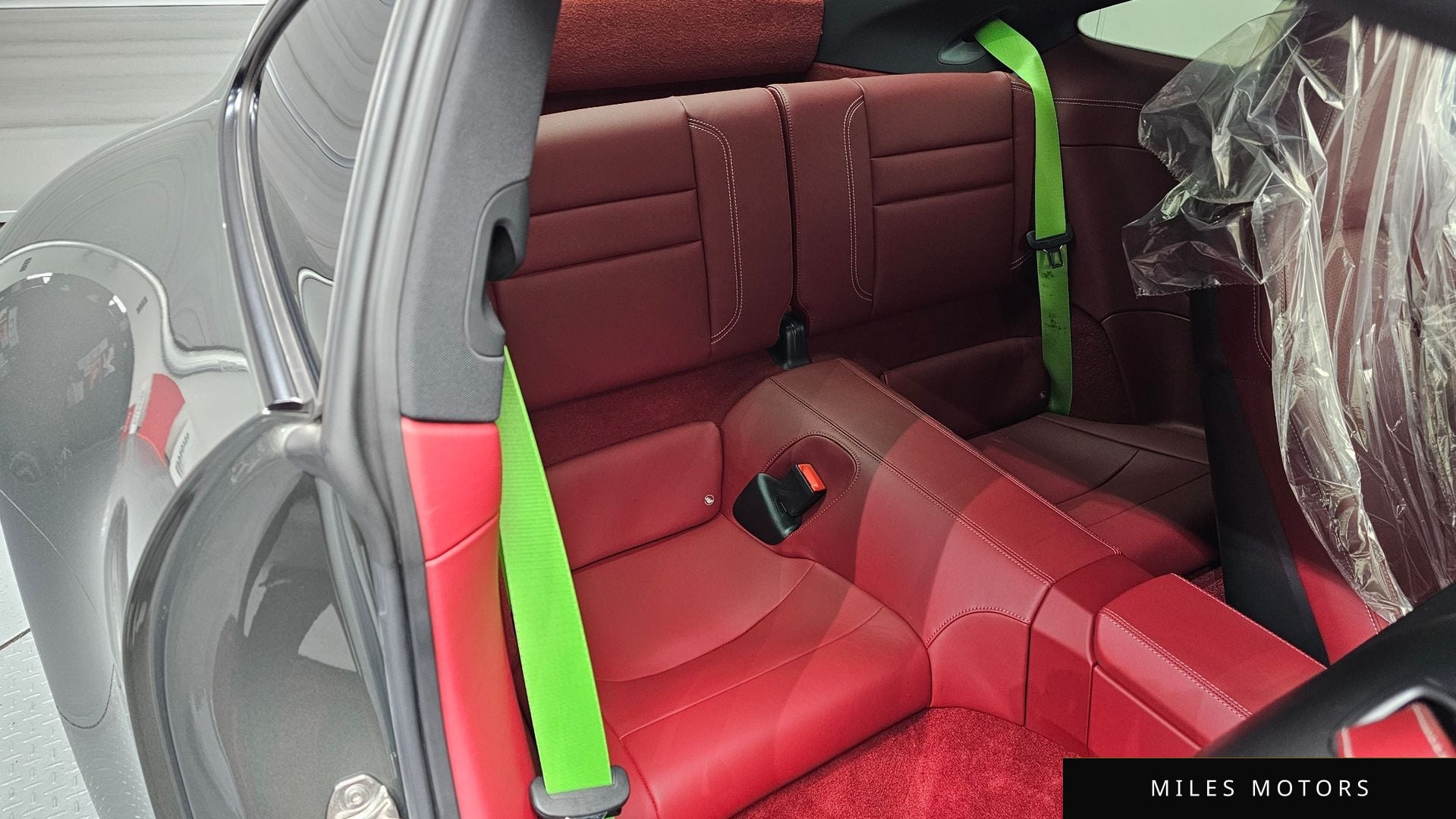 Porsche 911 (992) 2023 — миниатюра 12