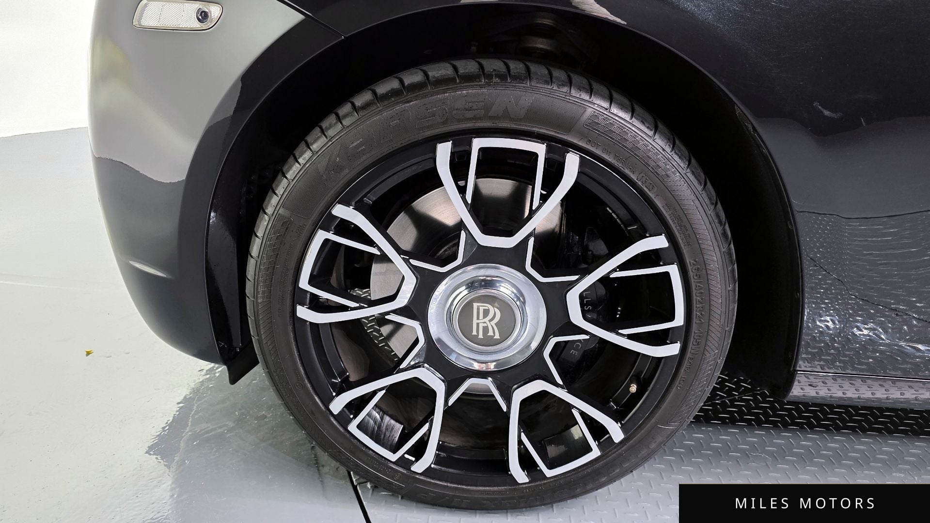 Rolls-Royce 고스트 2013 — миниатюра 5