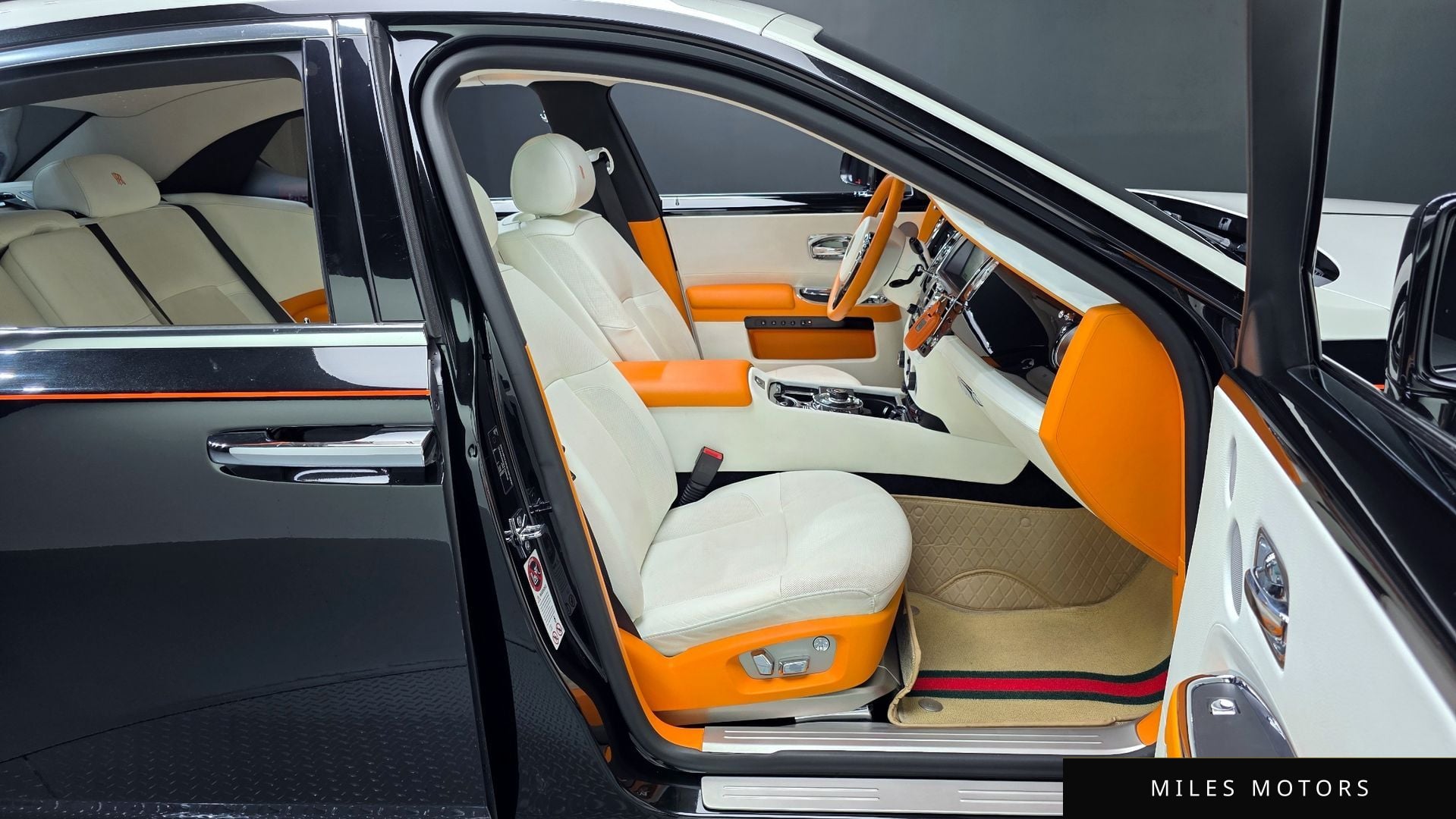 Rolls-Royce 고스트 2013 — миниатюра 11