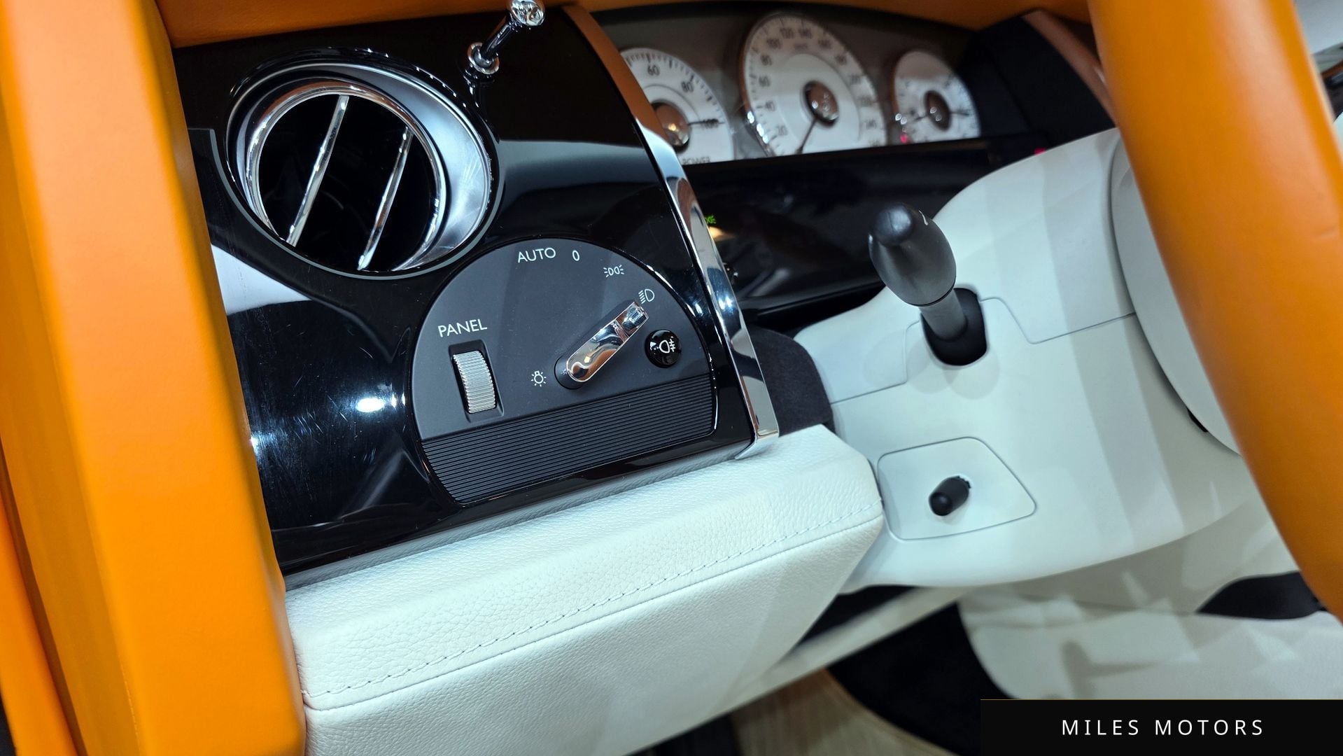 Rolls-Royce 고스트 2013 — миниатюра 16