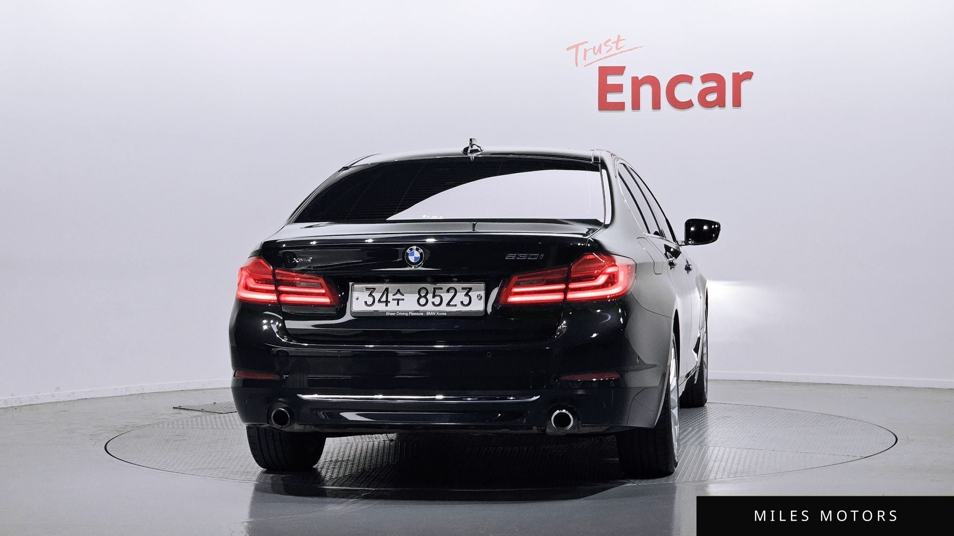 BMW 5 Series (G30) 2018 — миниатюра 4