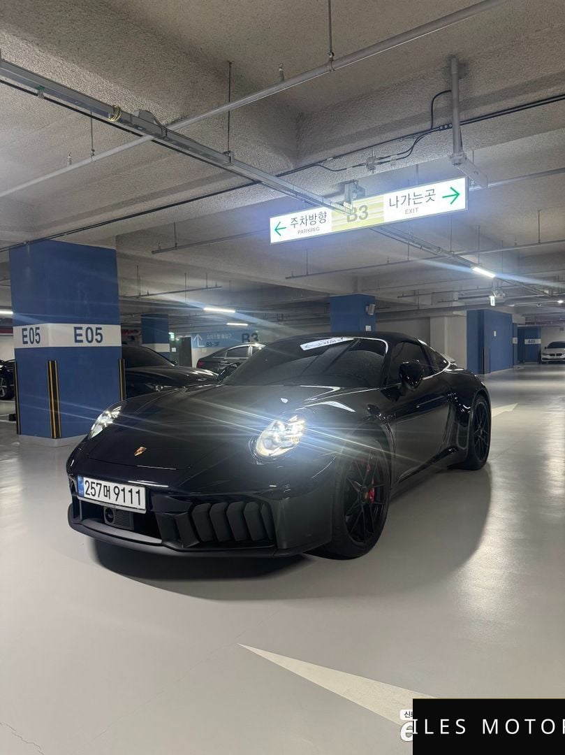 Porsche 911 (992) 2026 — миниатюра 3
