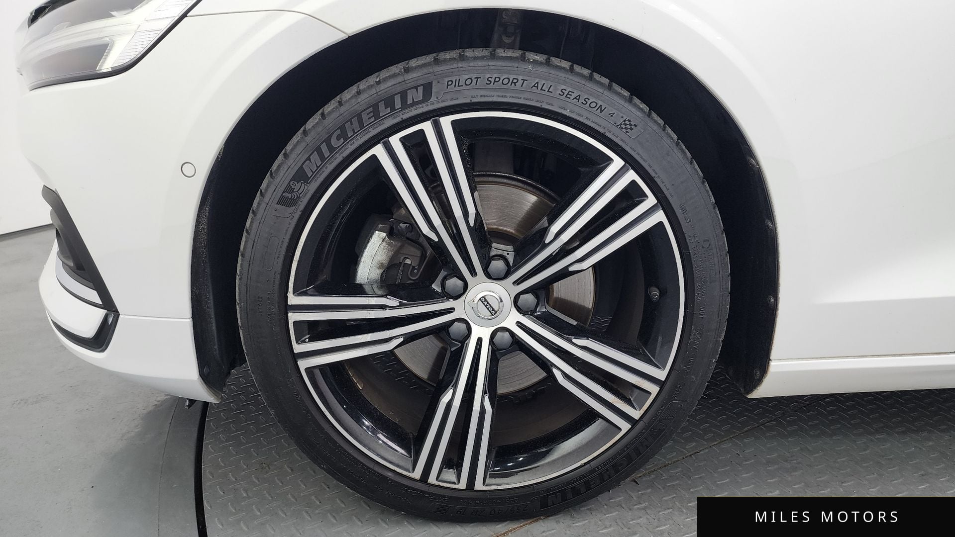 Volvo S60 2022 — миниатюра 5