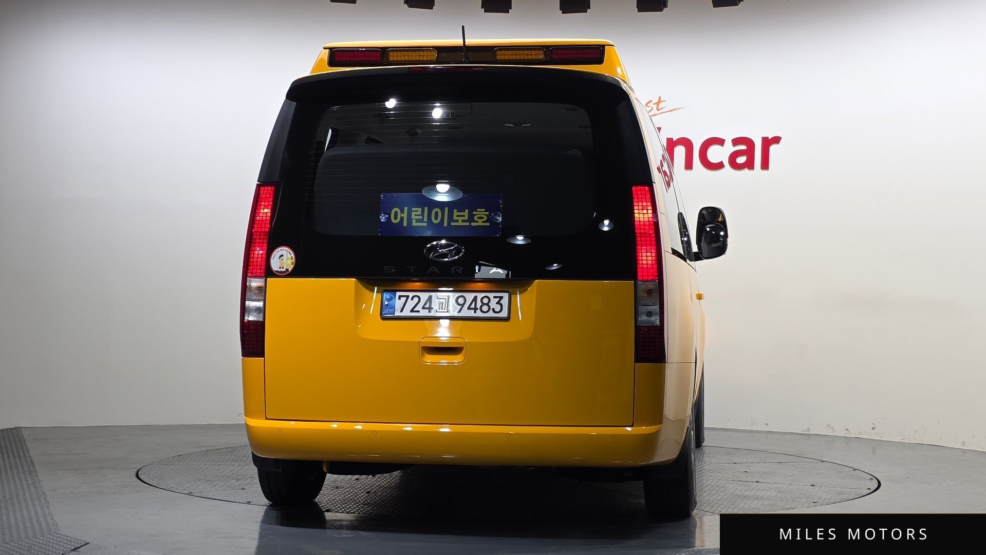 Hyundai Staria 2023 — миниатюра 4