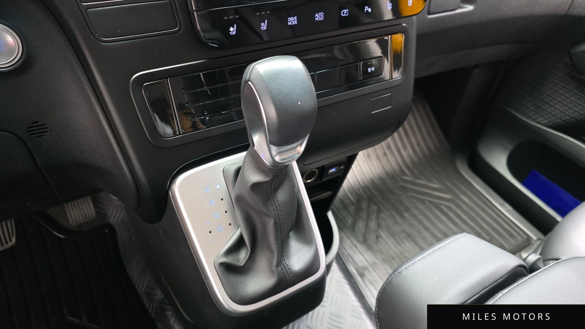 Hyundai Staria 2023 — миниатюра 12