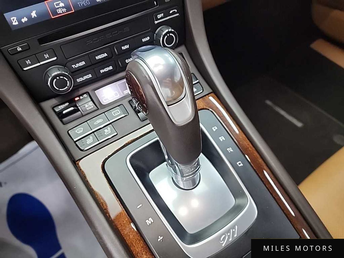 Porsche 911 2018 — миниатюра 8