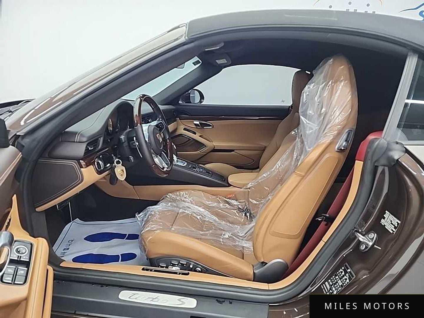 Porsche 911 2018 — миниатюра 11