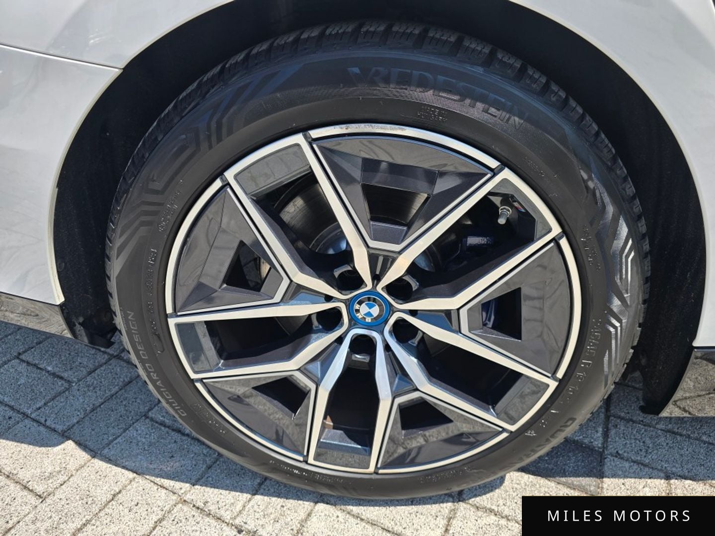 BMW i5 (G60) 2024 — миниатюра 5