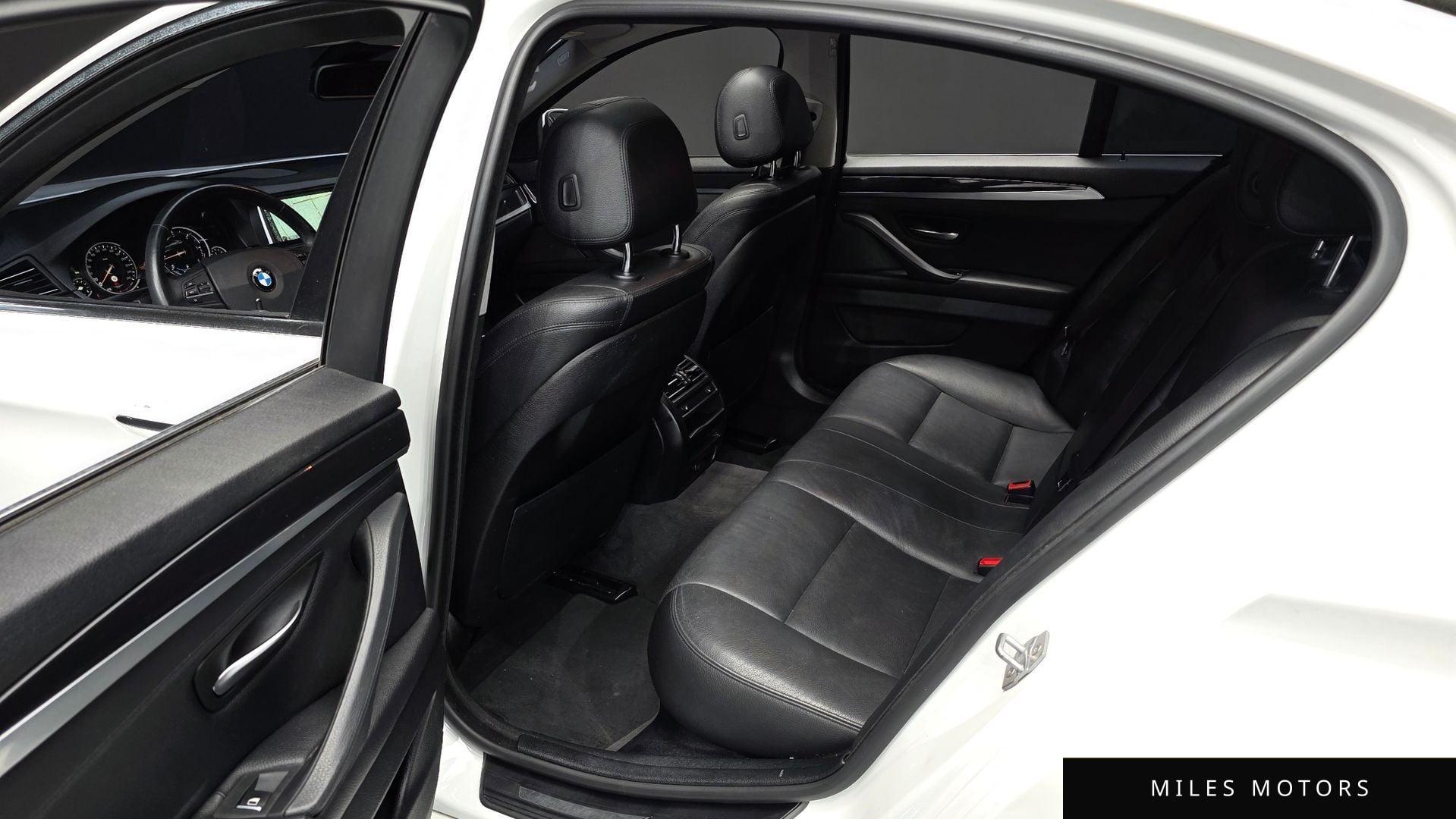 BMW 5 Series (F10) 2014 — миниатюра 12