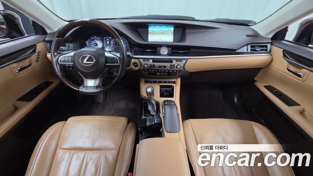 Лексус ES300h 2018 — миниатюра 10