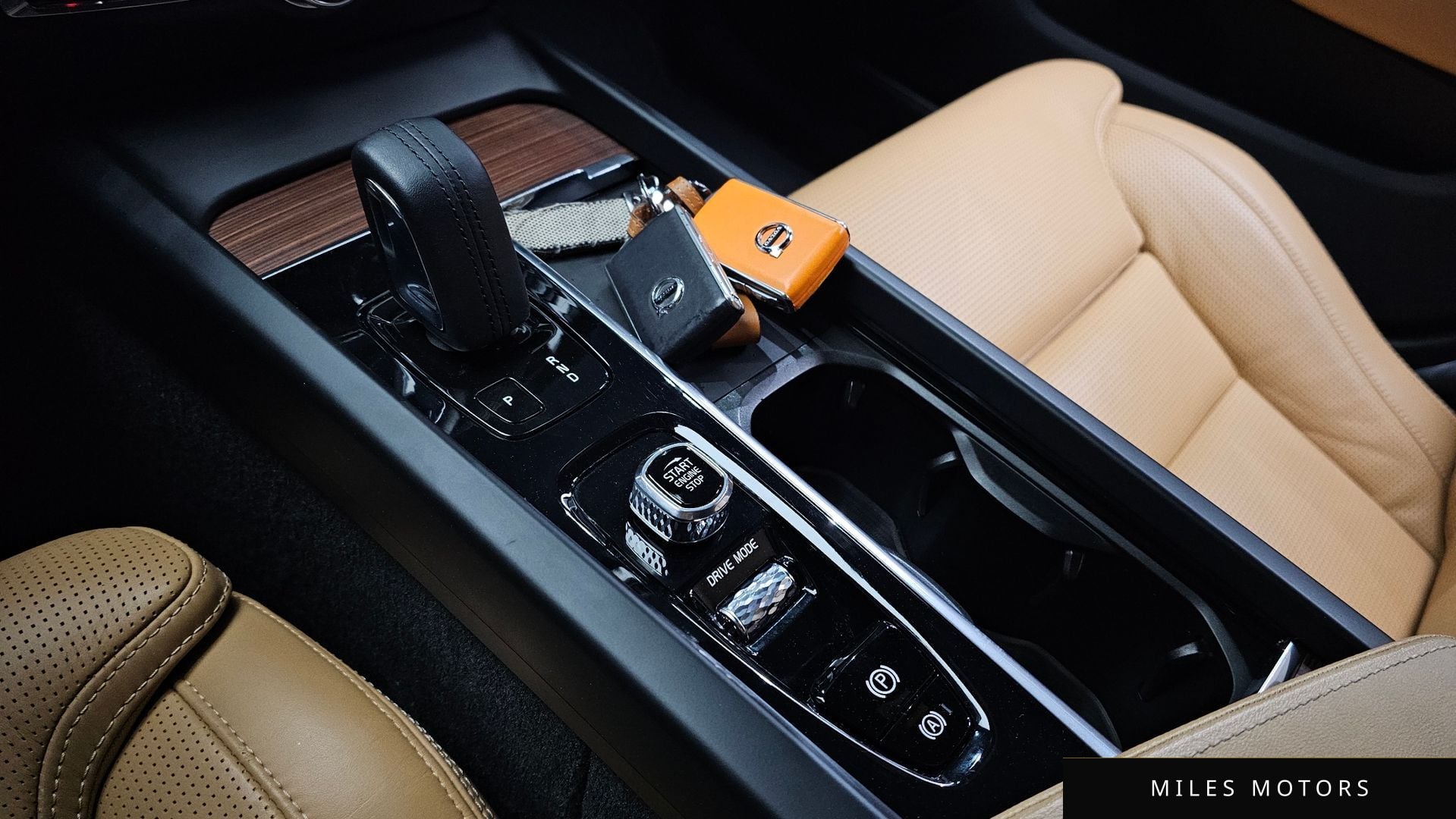 Volvo V60 크로스컨트리 2021 — миниатюра 12