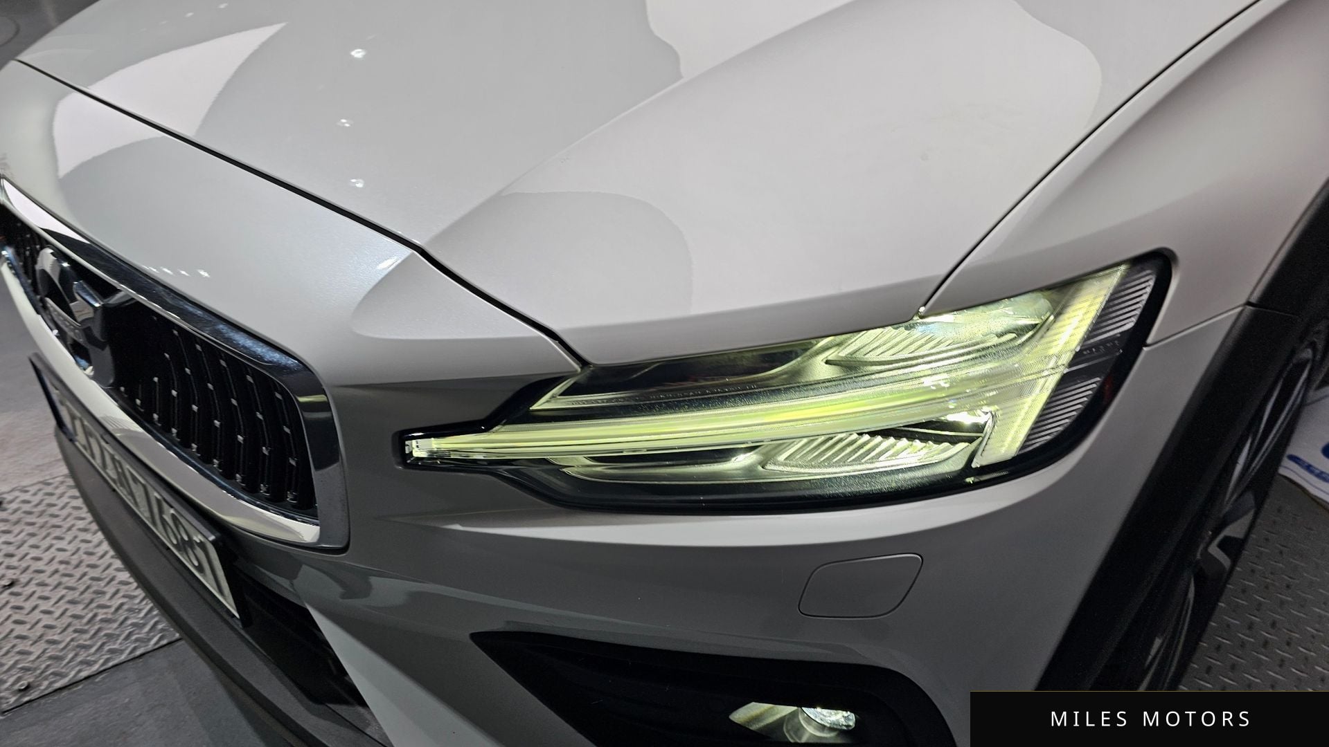 Volvo V60 크로스컨트리 2021 — миниатюра 8