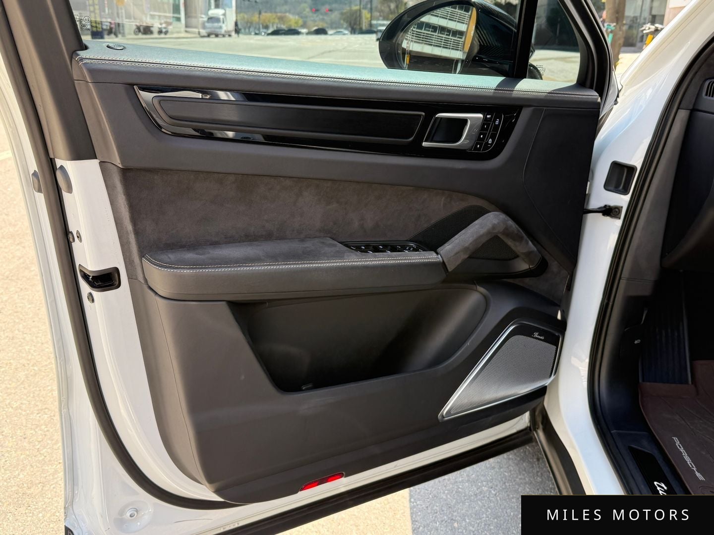 Porsche 카이엔 (PO536) 2022 — миниатюра 10